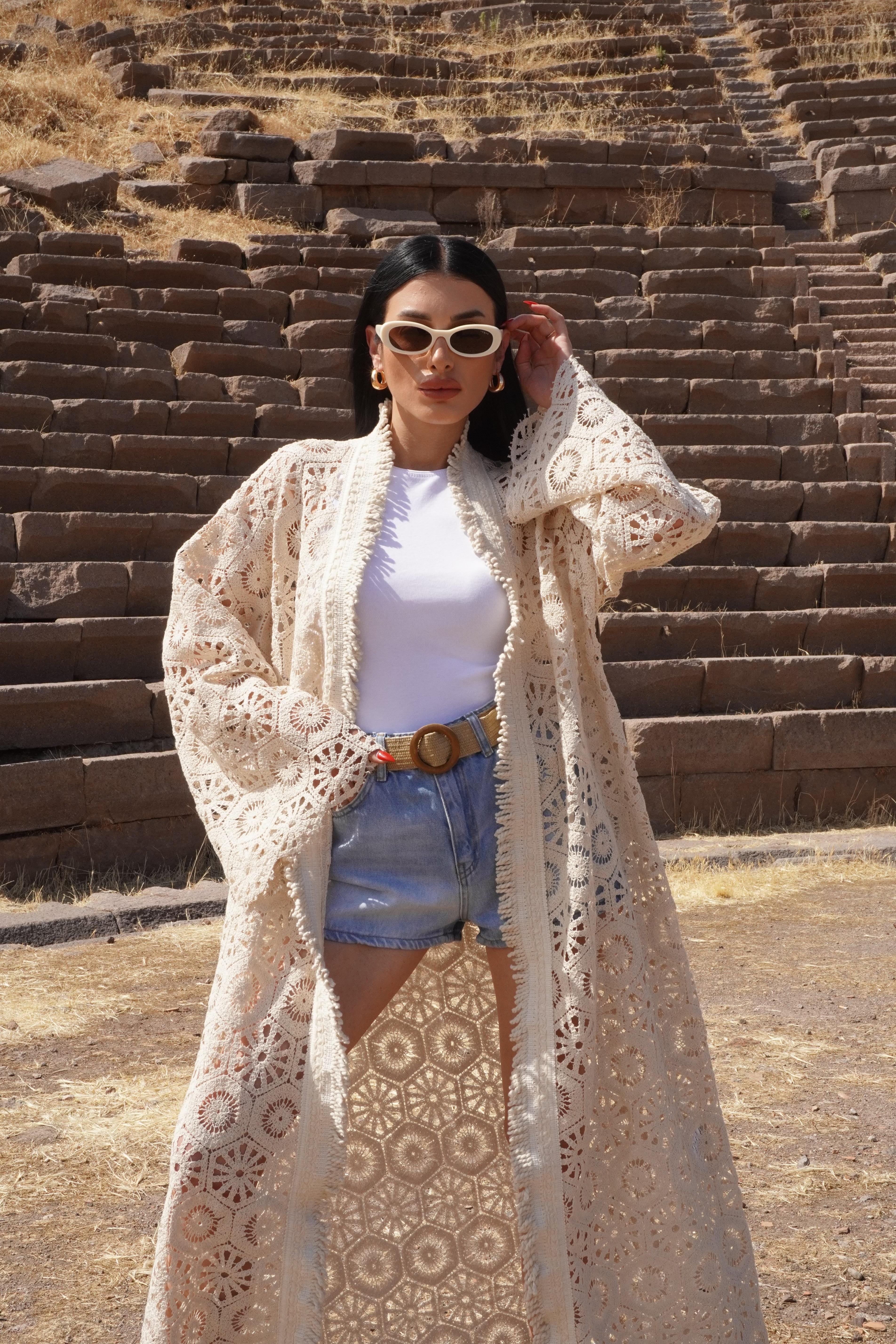 Ekru Etnik Örme Kimono