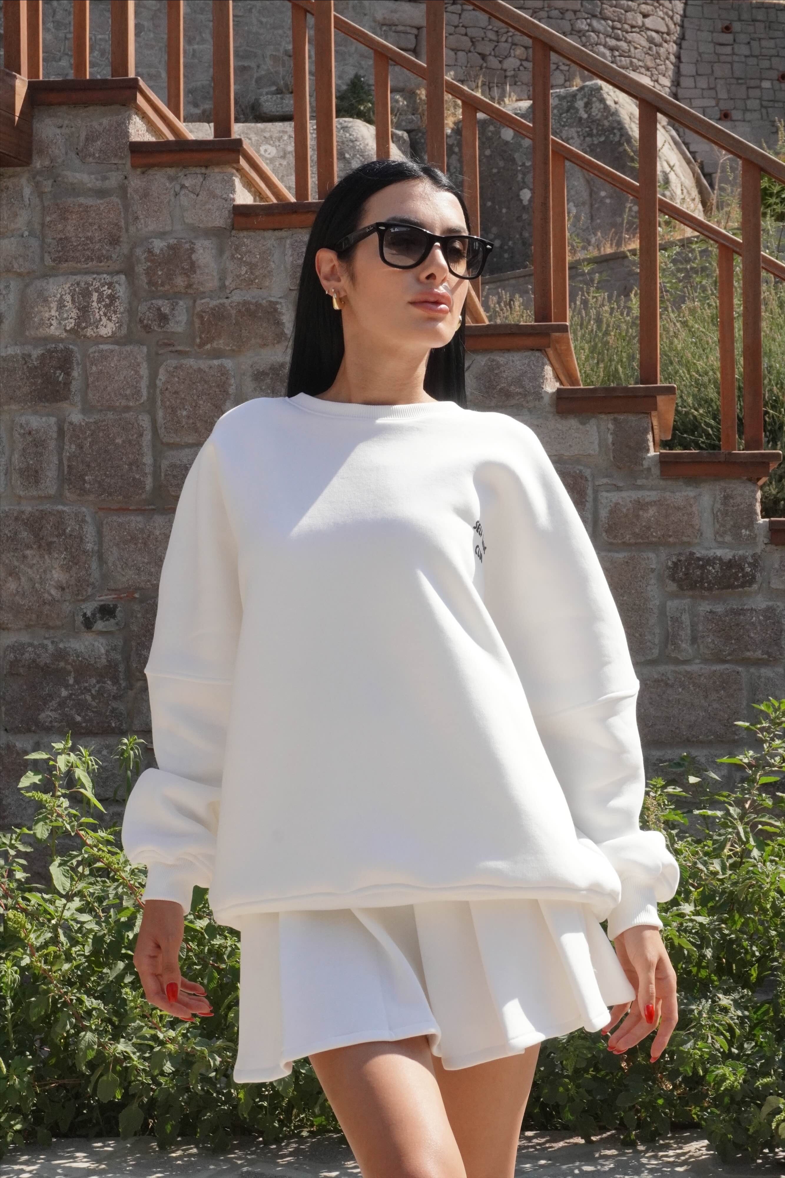 Oversize Beyaz Pileli Etek Takım