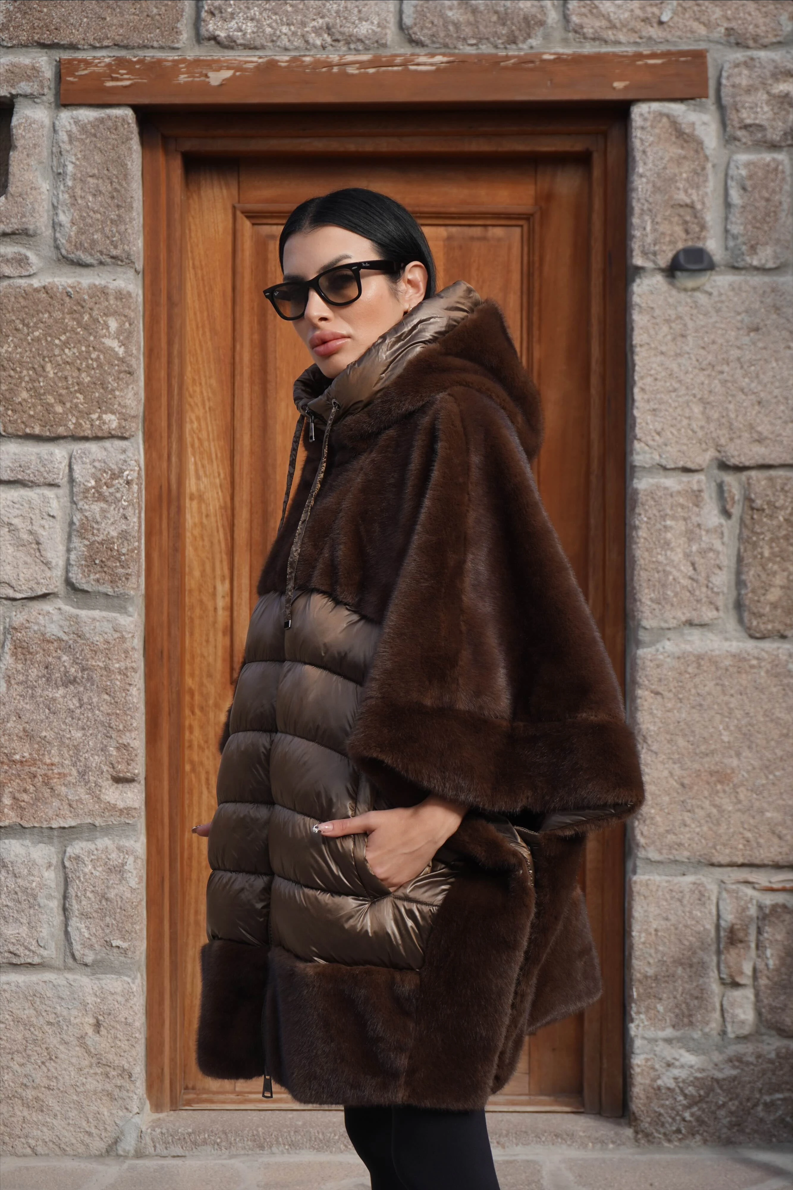 İthal Tasarım Premium Kürk Detaylı Manto 