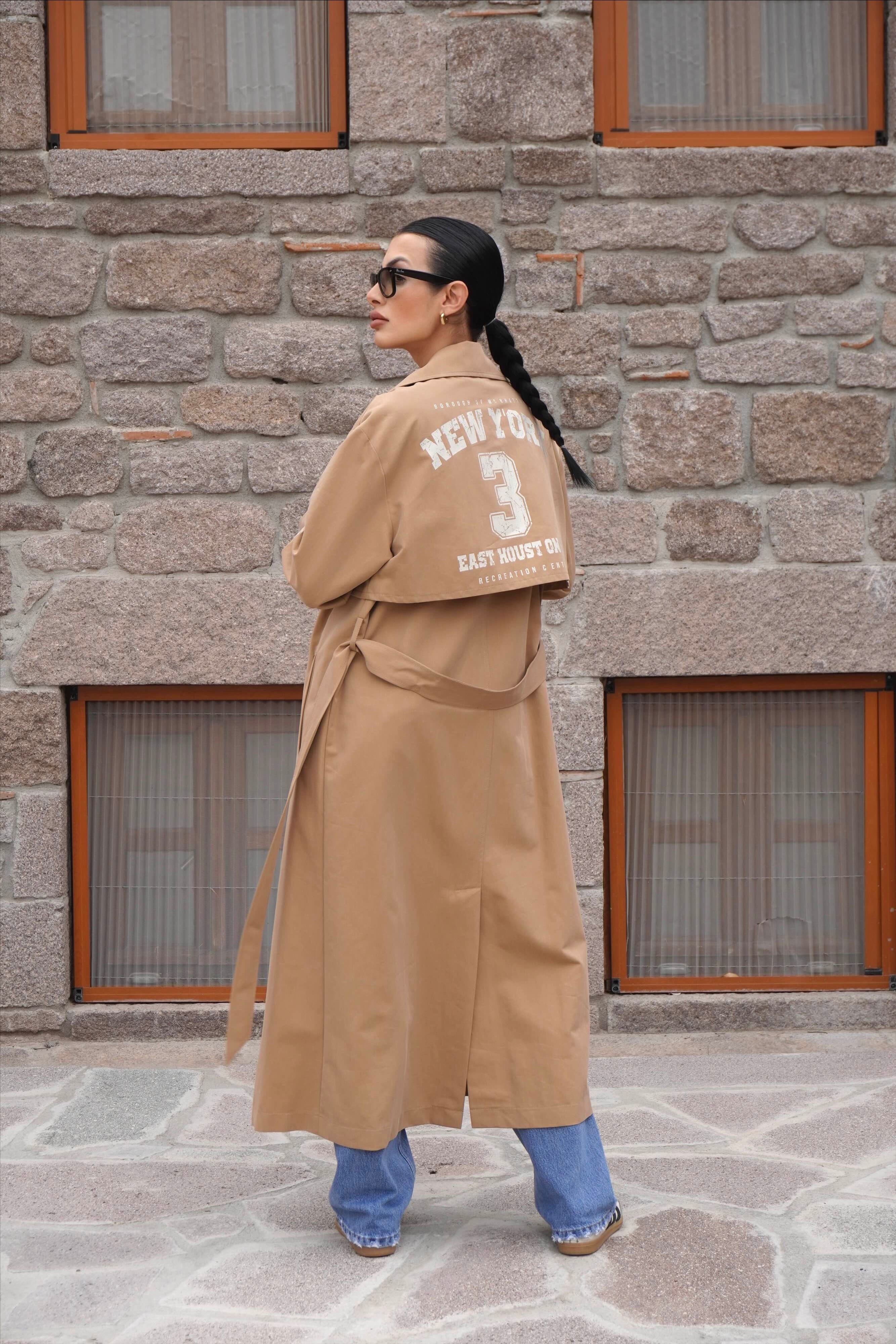 Yazı Baskılı Premium Camel Trençkot