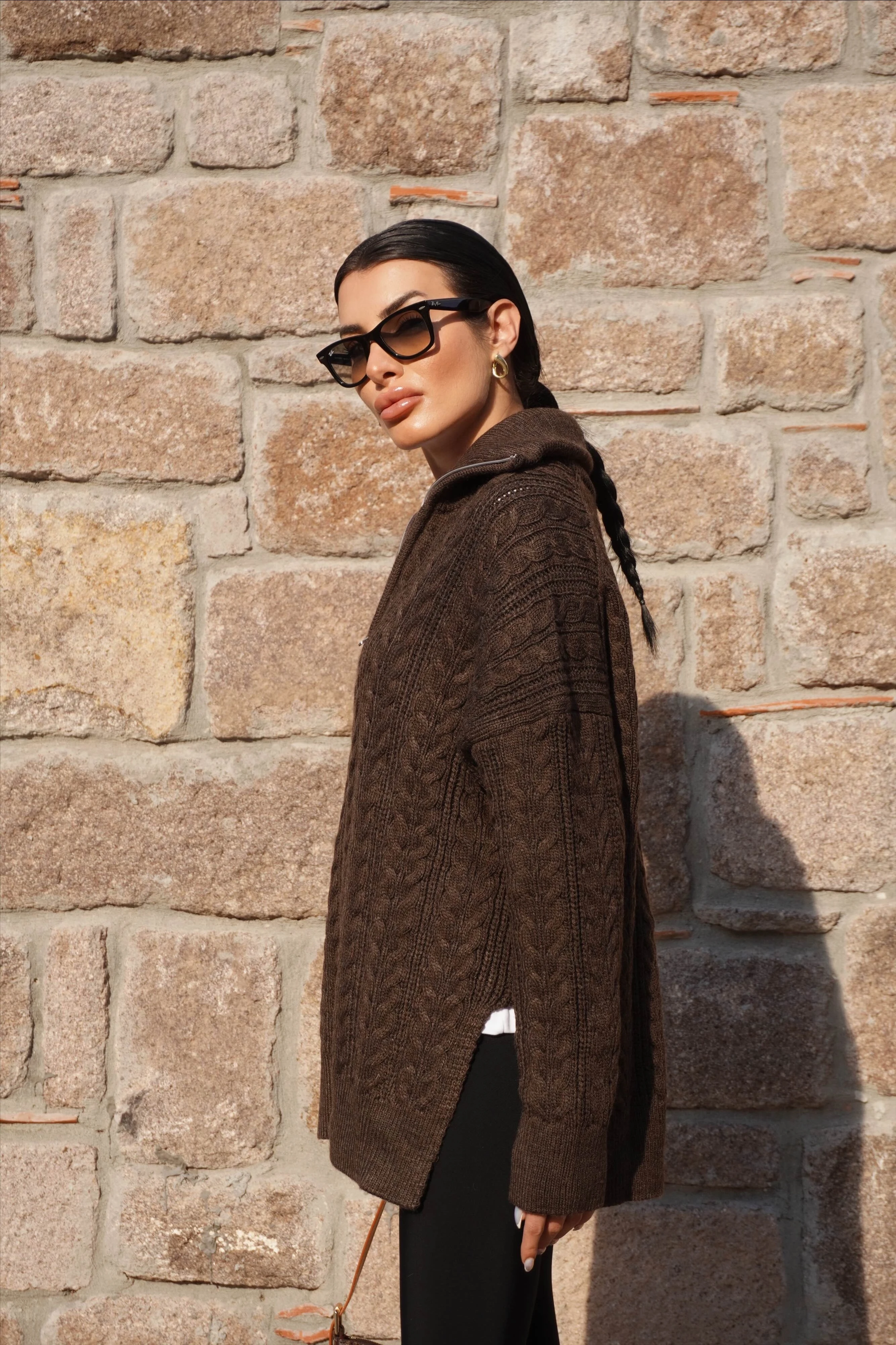 Yırtmaç Detaylı Saç Örgü Triko Kazak