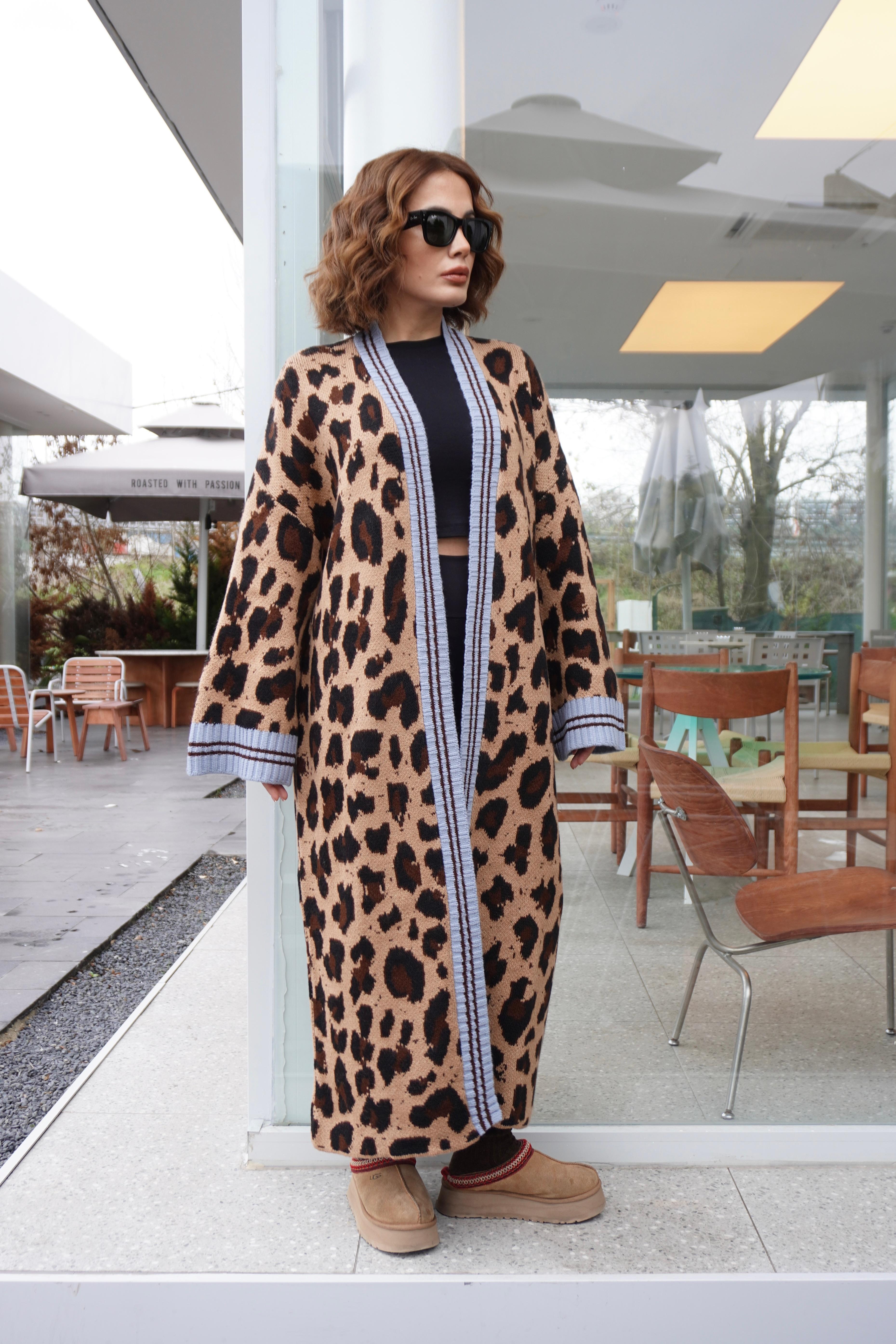 Leopar Desen Tam Boy Bebe Mavi Şeritli Hırka