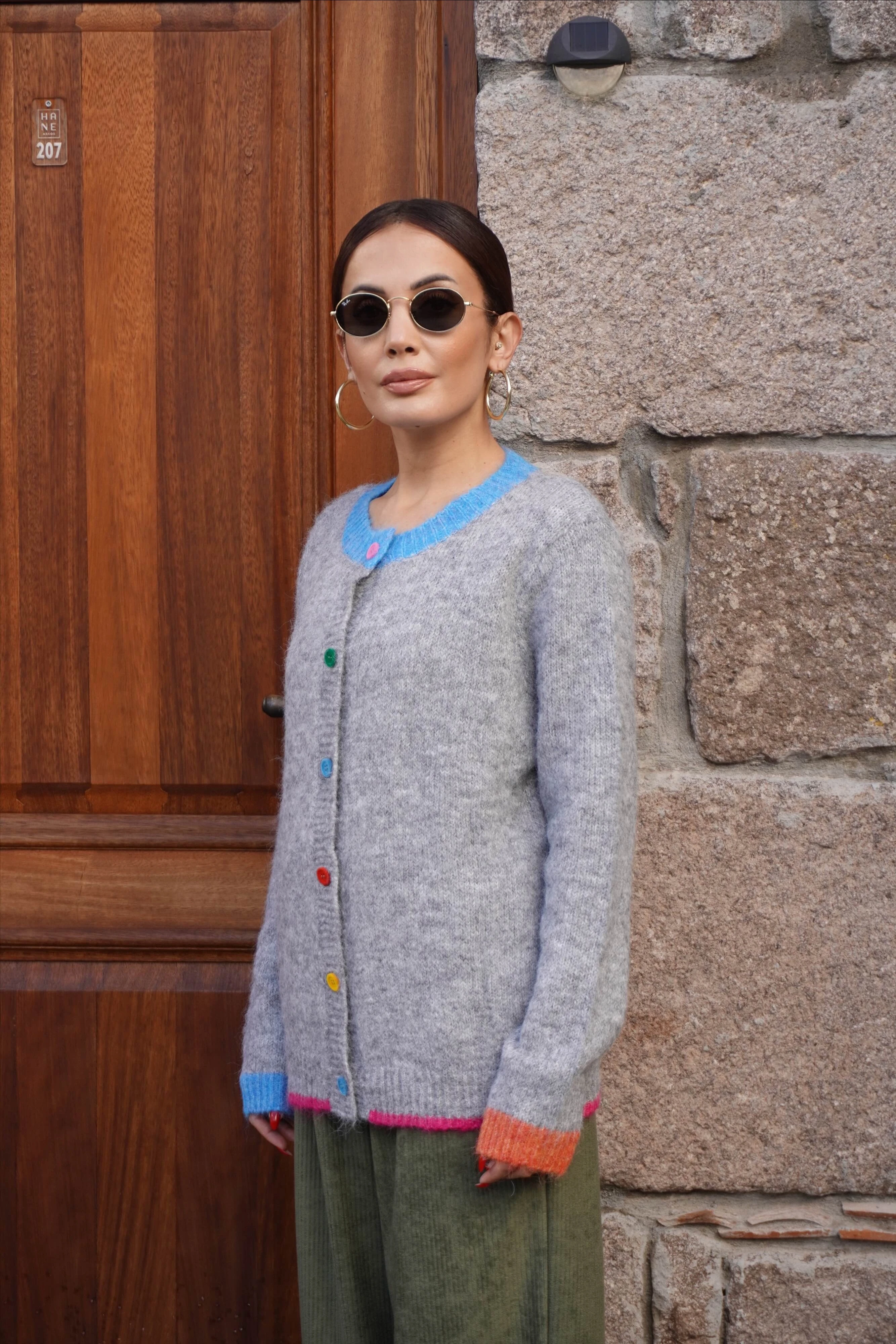 Renk Detaylı Gri Triko Hırka