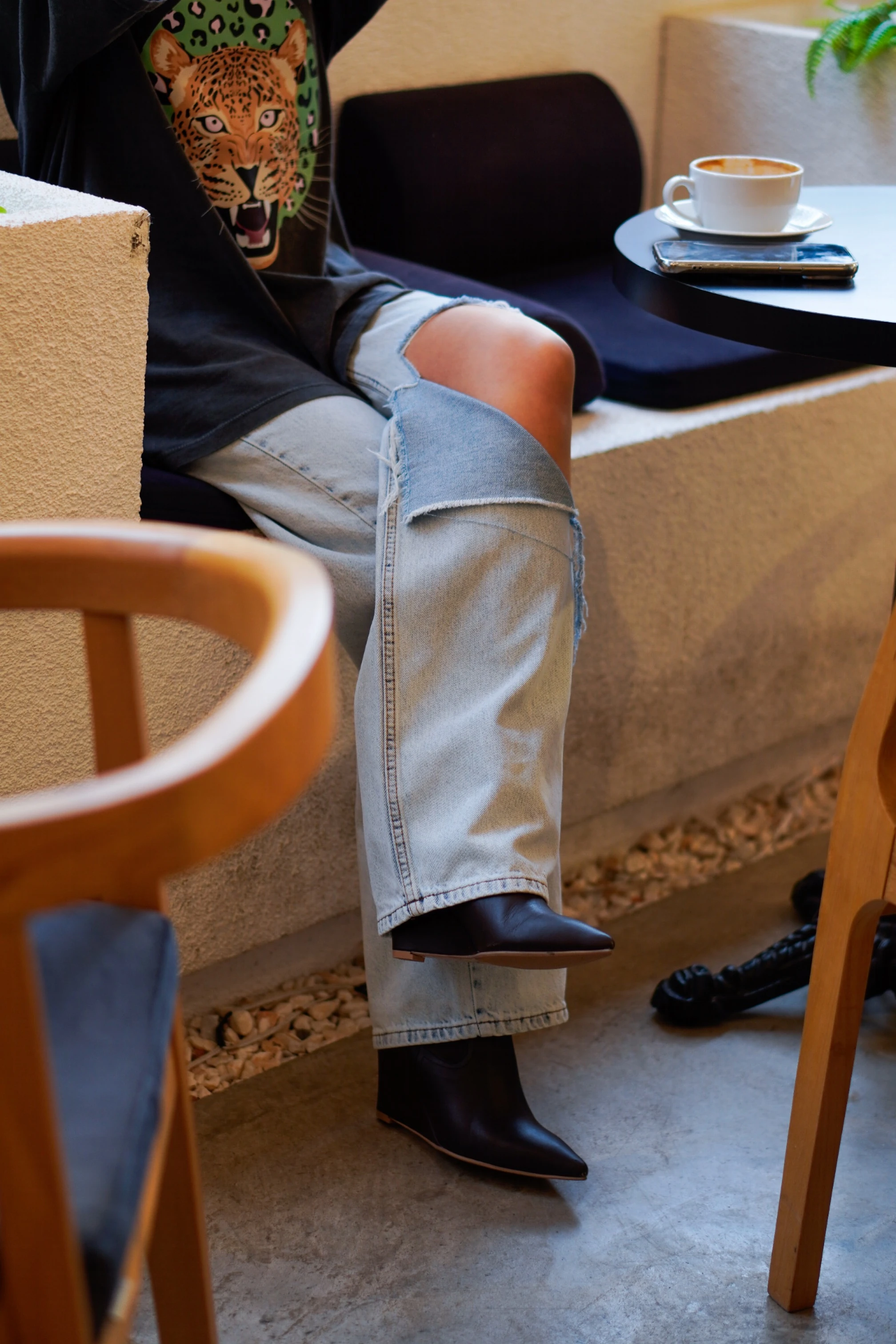 Muadil Diz Yırtık Yüksek Bel Jean