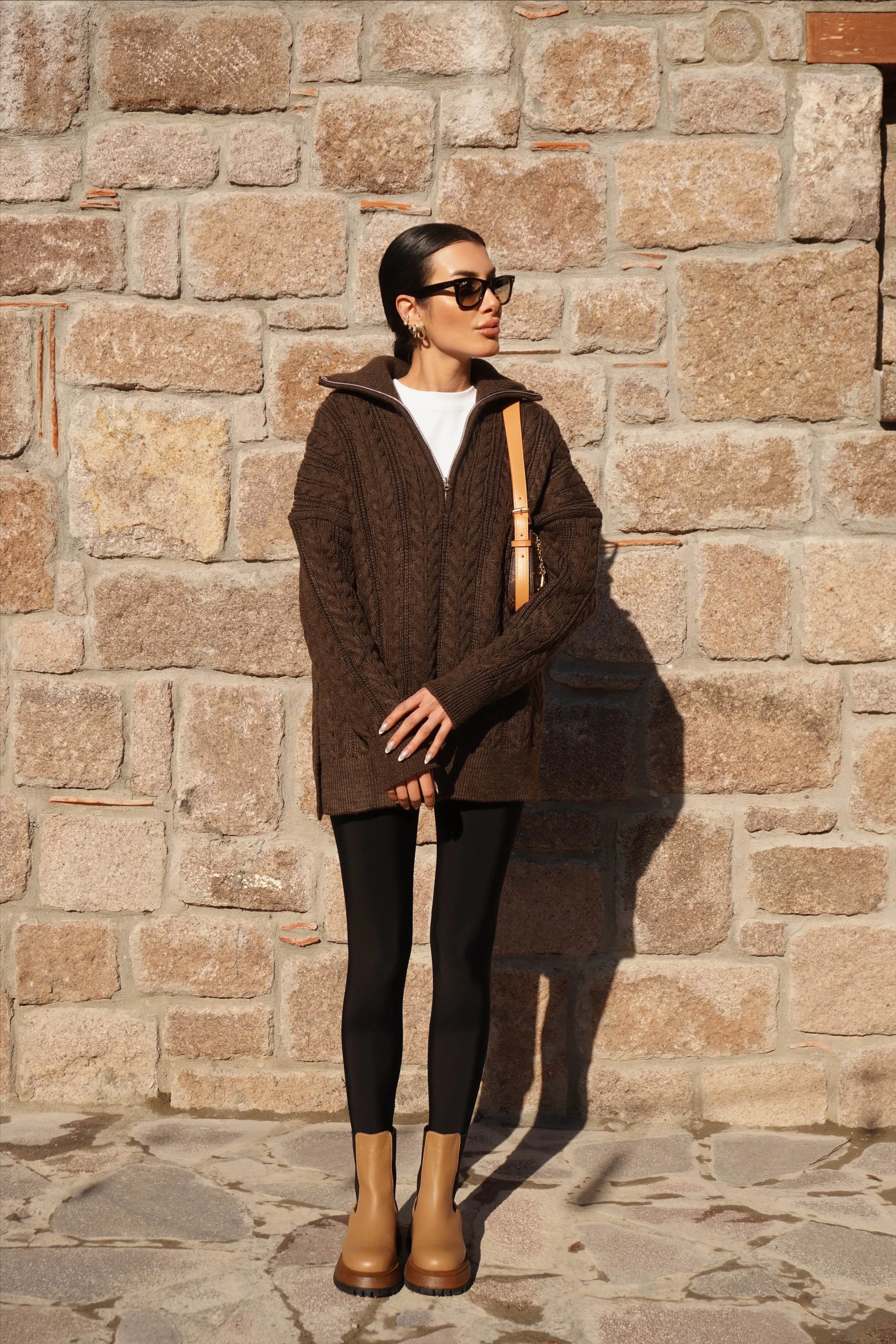 Yırtmaç Detaylı Saç Örgü Triko Kazak