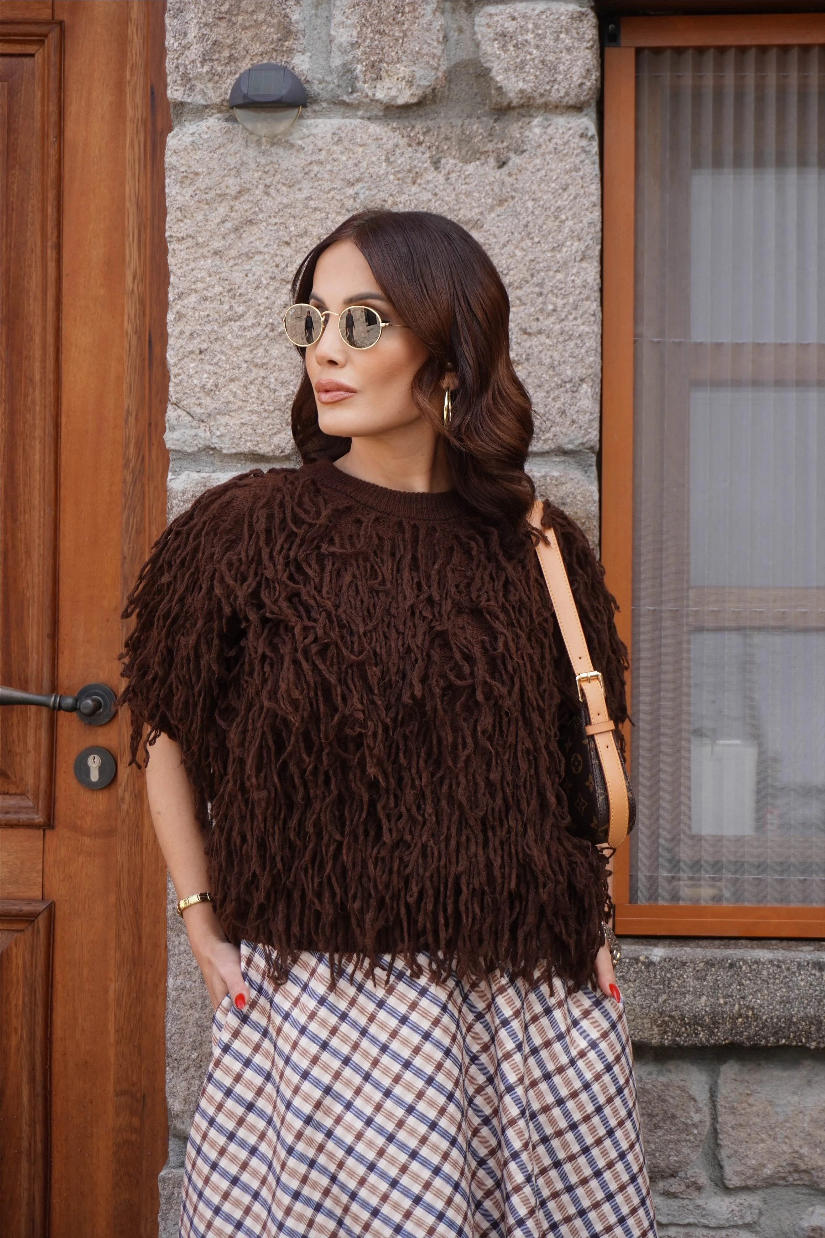 Acı Kahve Püsküllü Triko Kazak 