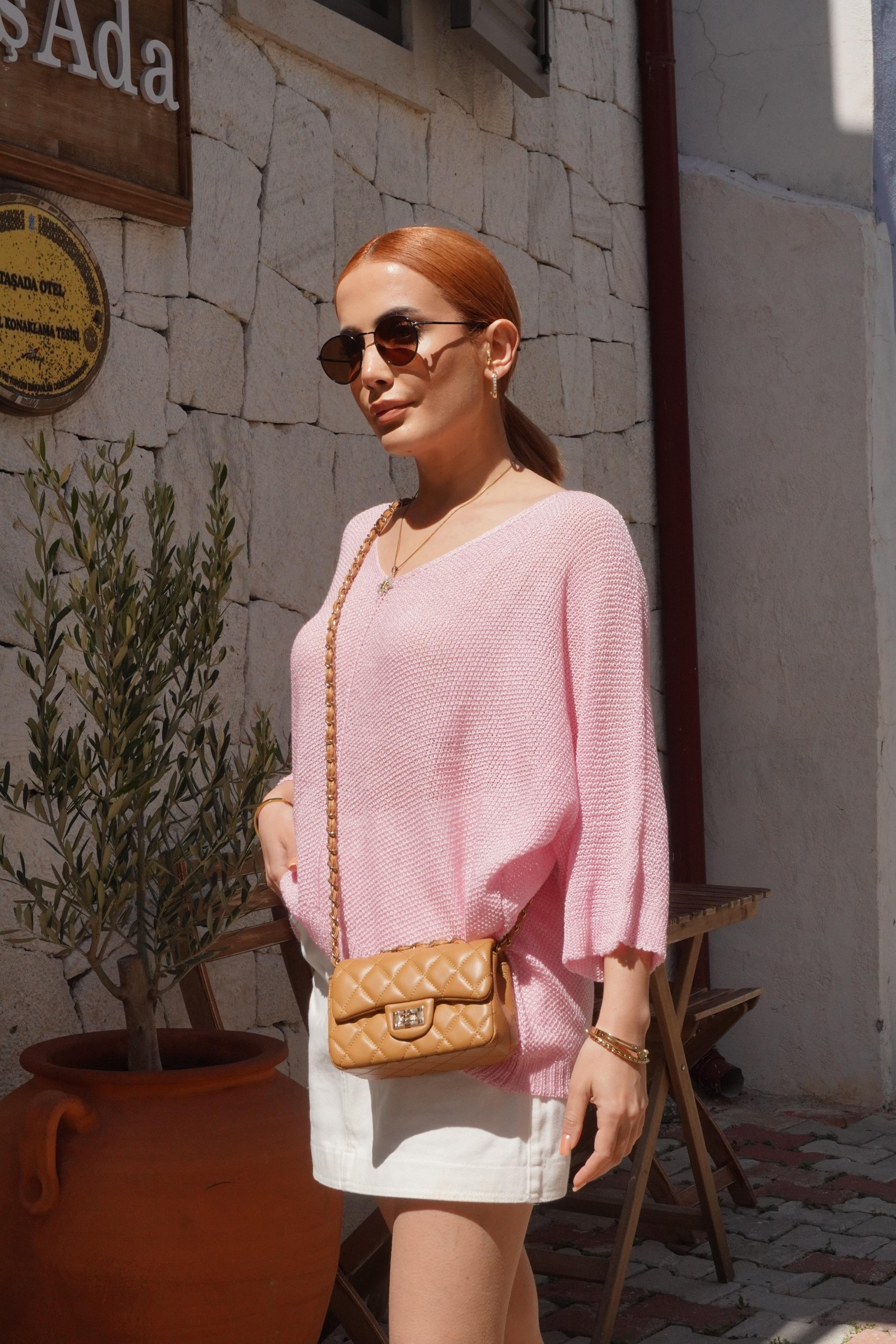 Geniş V Yaka Pembe Merserize Triko
