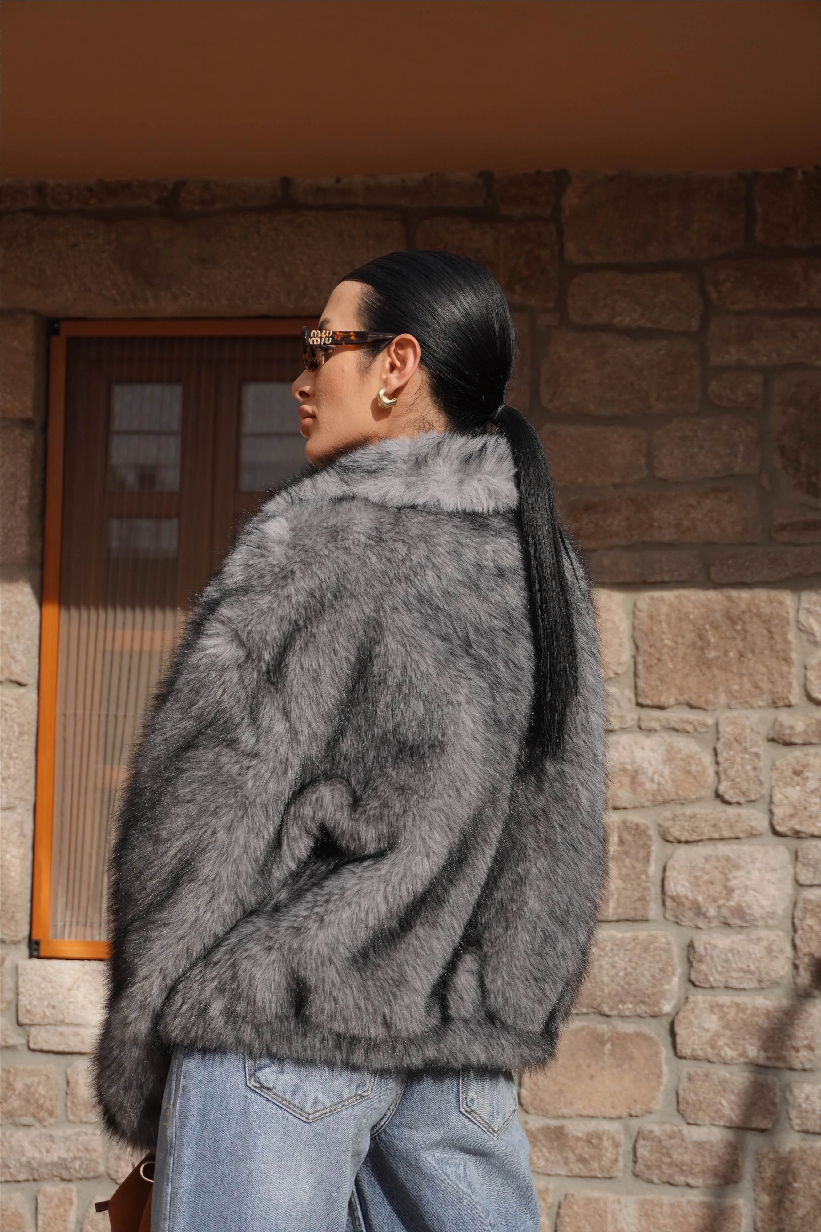 İthal Premium Gri Yaka Detaylı Kısa Kürk 