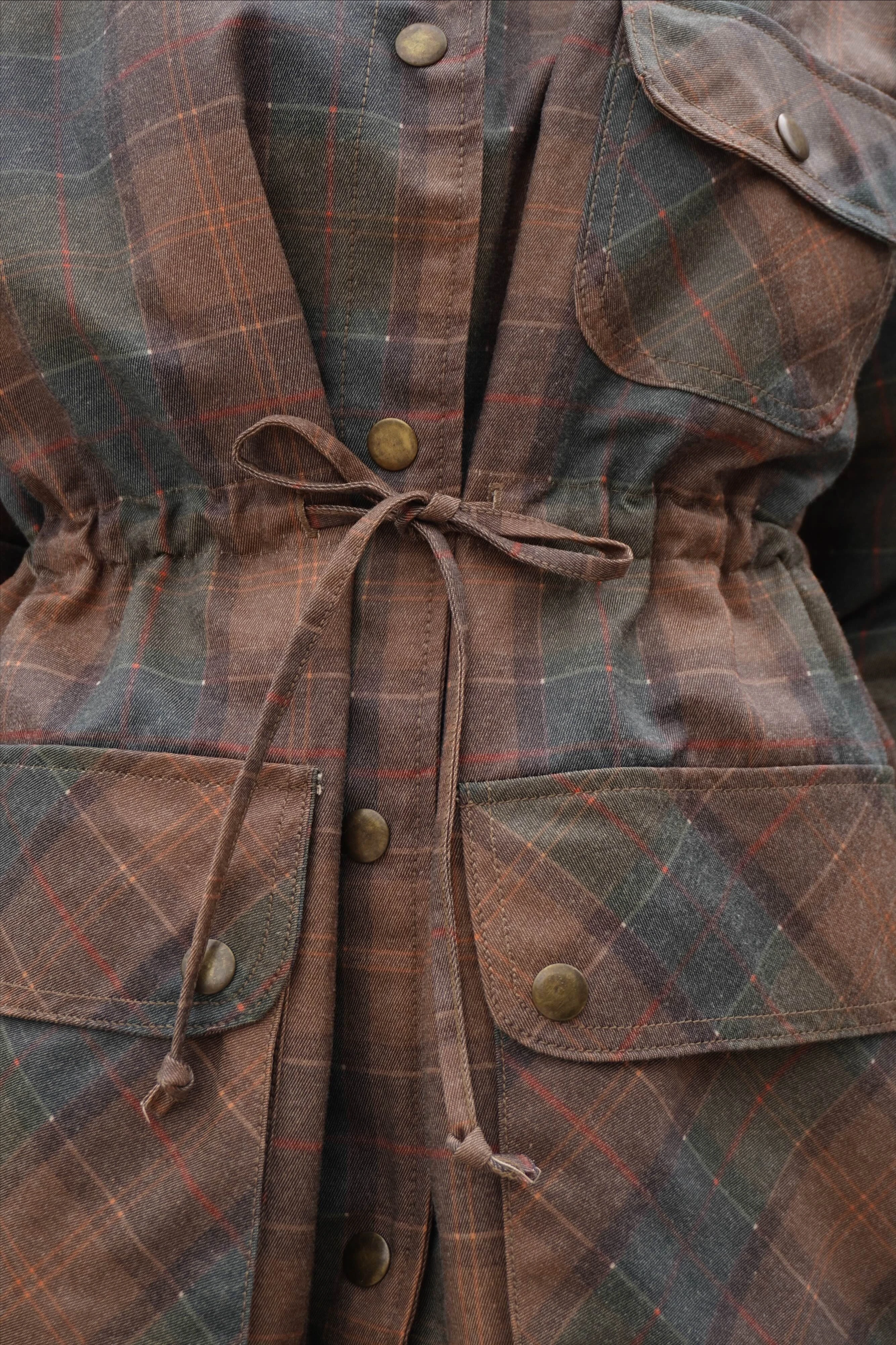 Belden Büzgülü İçi Kürklü Kısa Trenç 