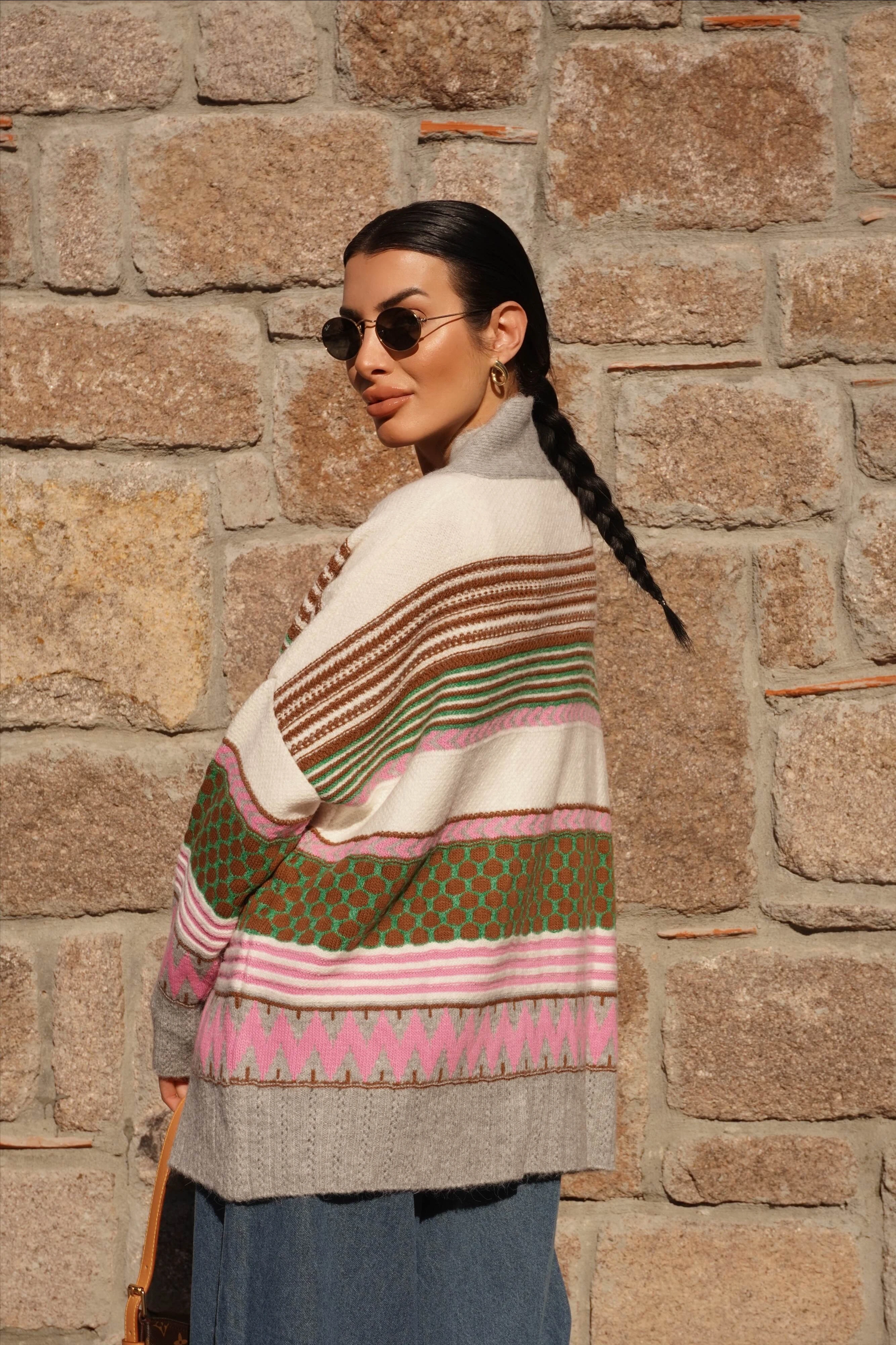 Kemer Detaylı Oversize Gri-Ekru Hırka