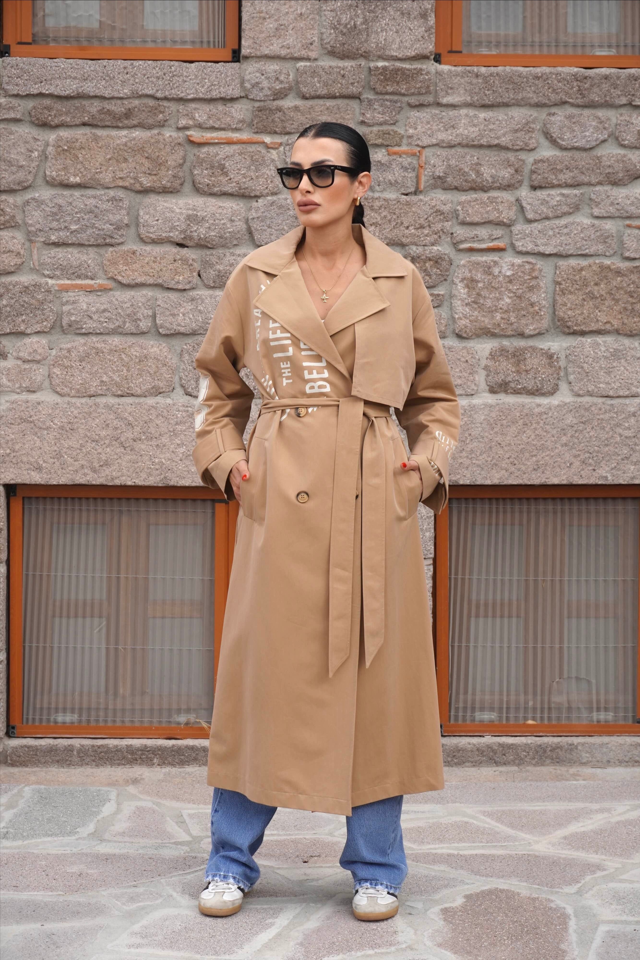 Yazı Baskılı Premium Camel Trençkot