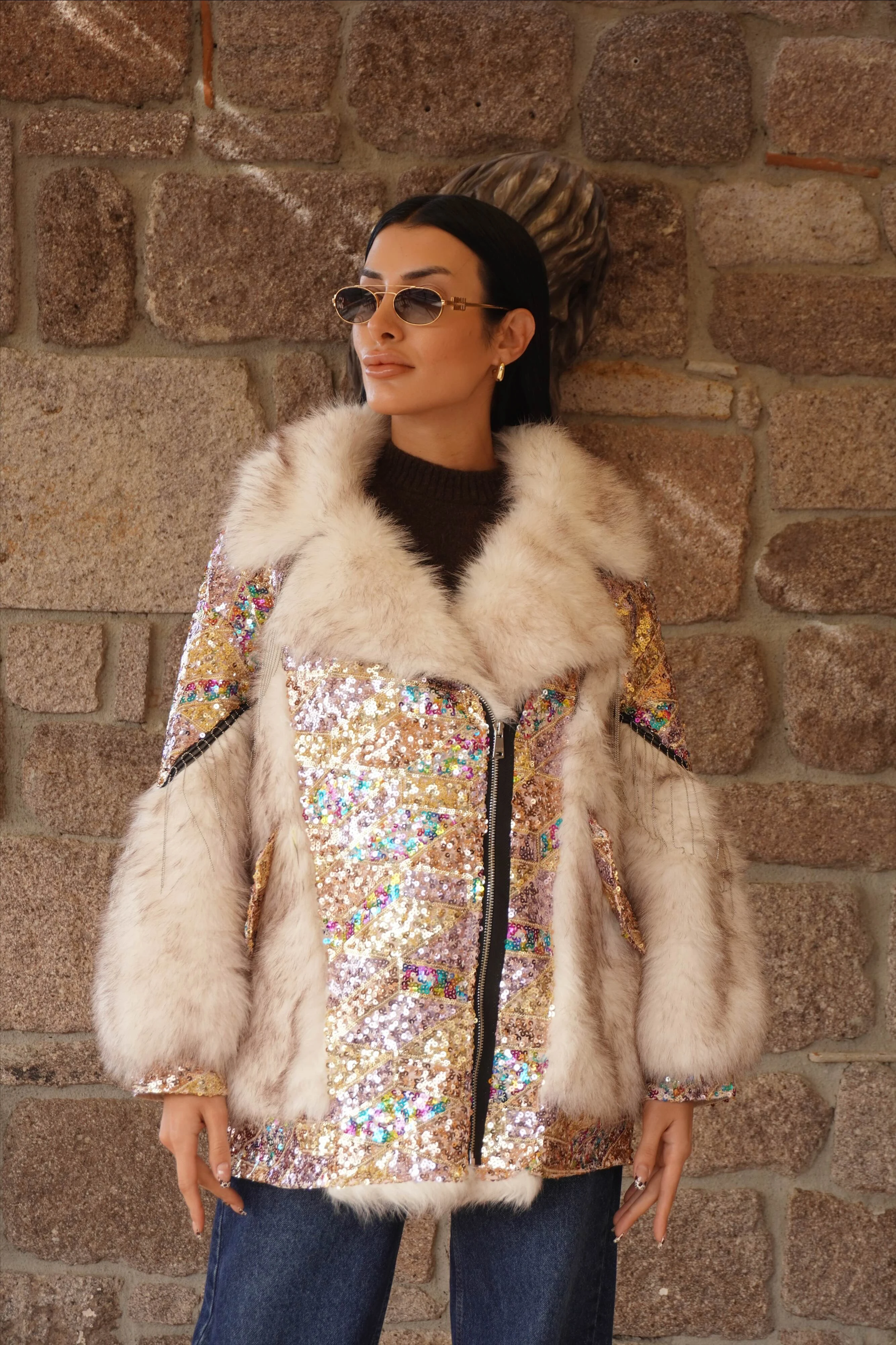 İthal Tasarım Renkli Pullu Kürk Mont 