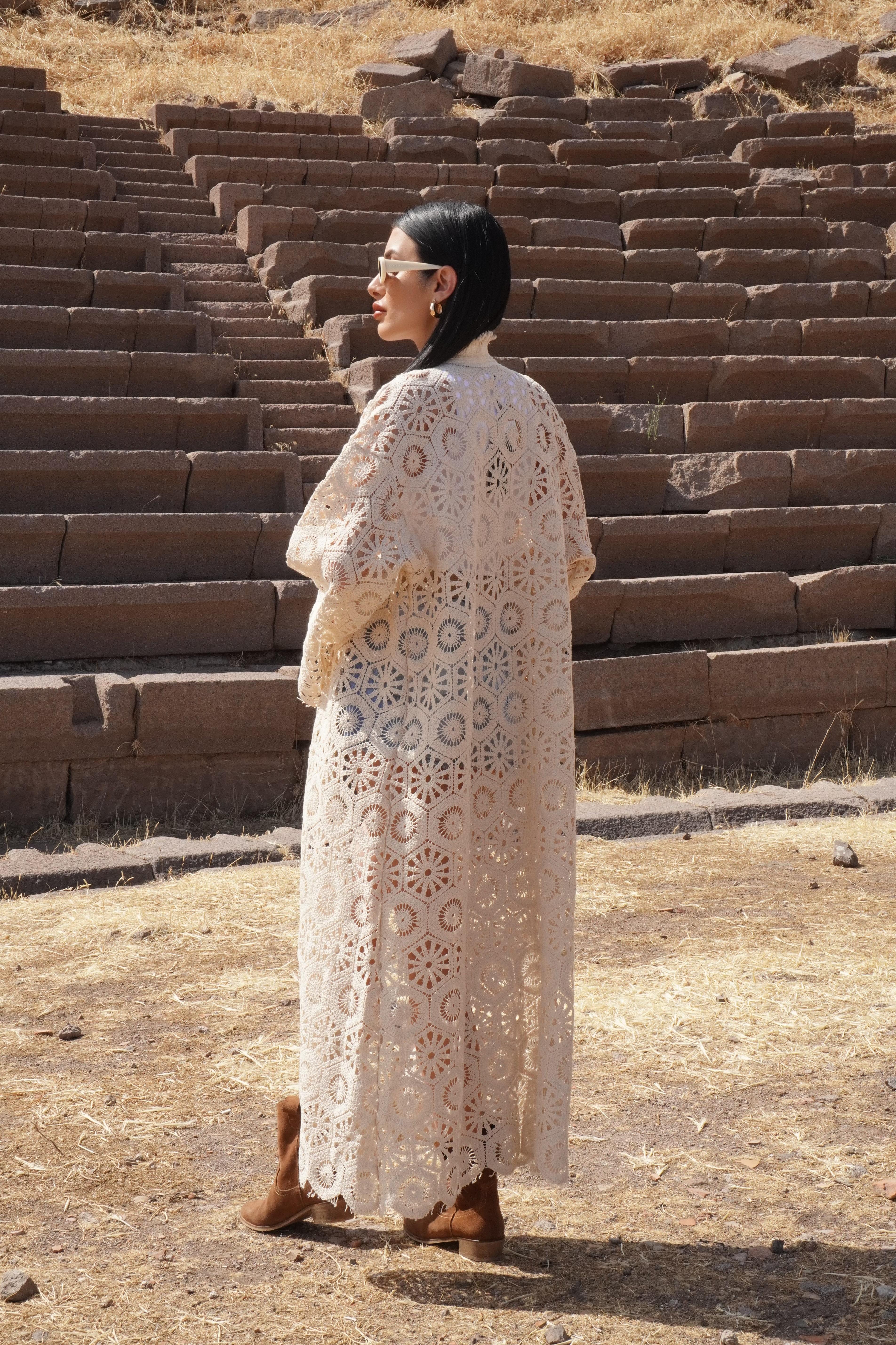 Ekru Etnik Örme Kimono