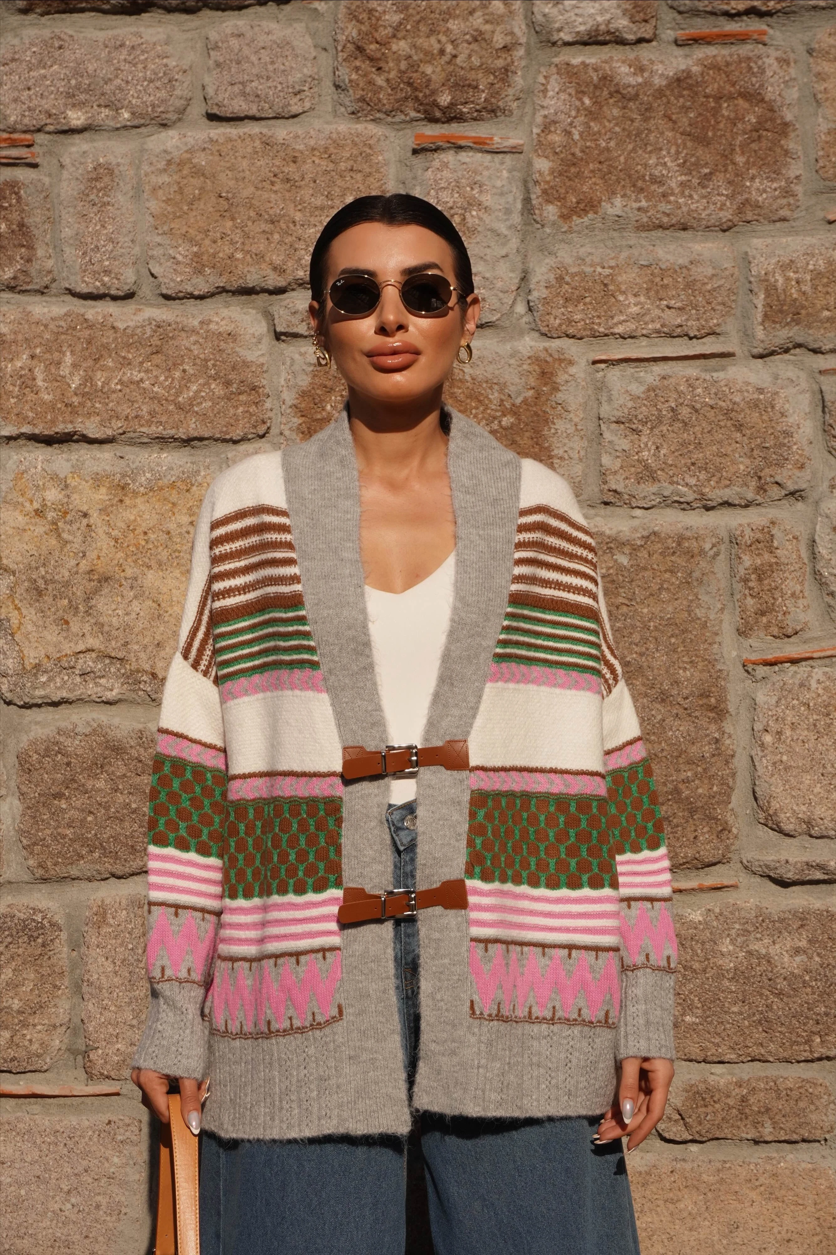 Kemer Detaylı Oversize Gri-Ekru Hırka