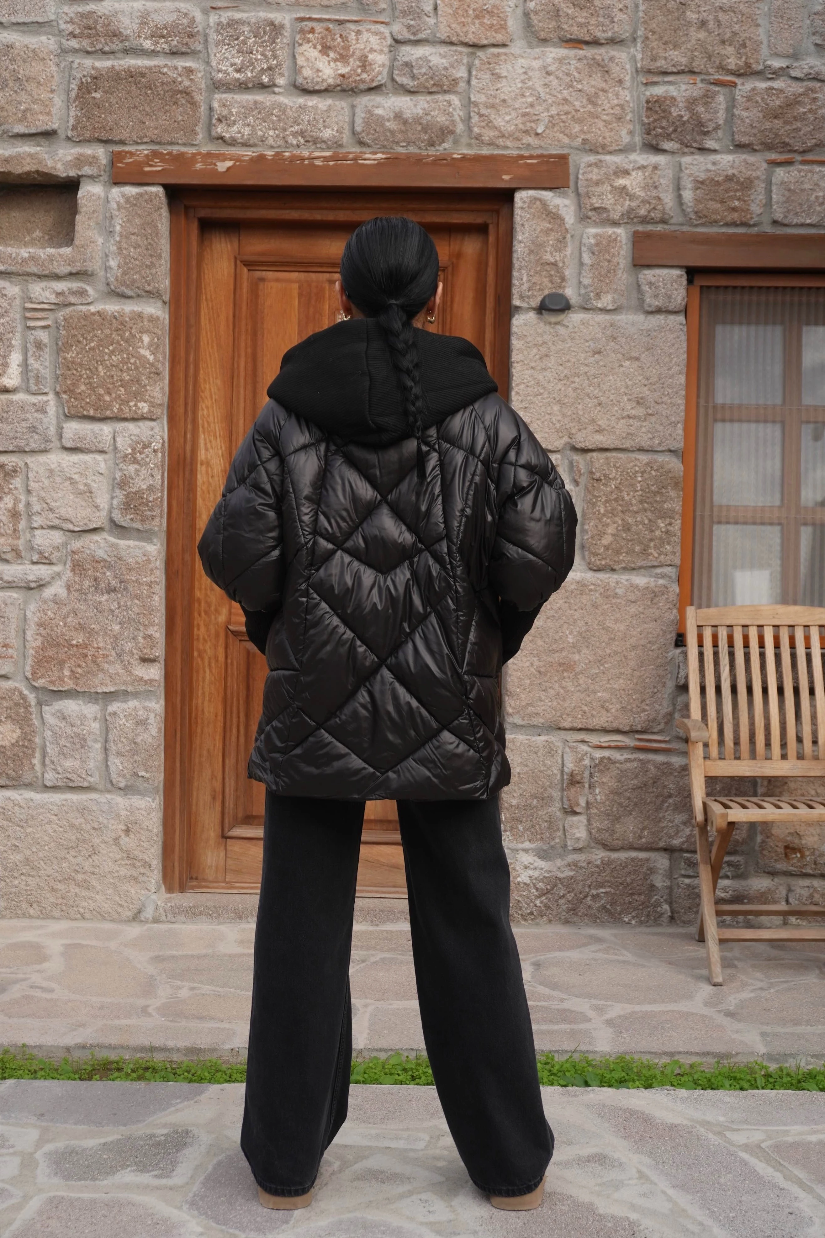 İthal Premium Kapitone Triko Kol Detaylı Siyah Şişme Mont 