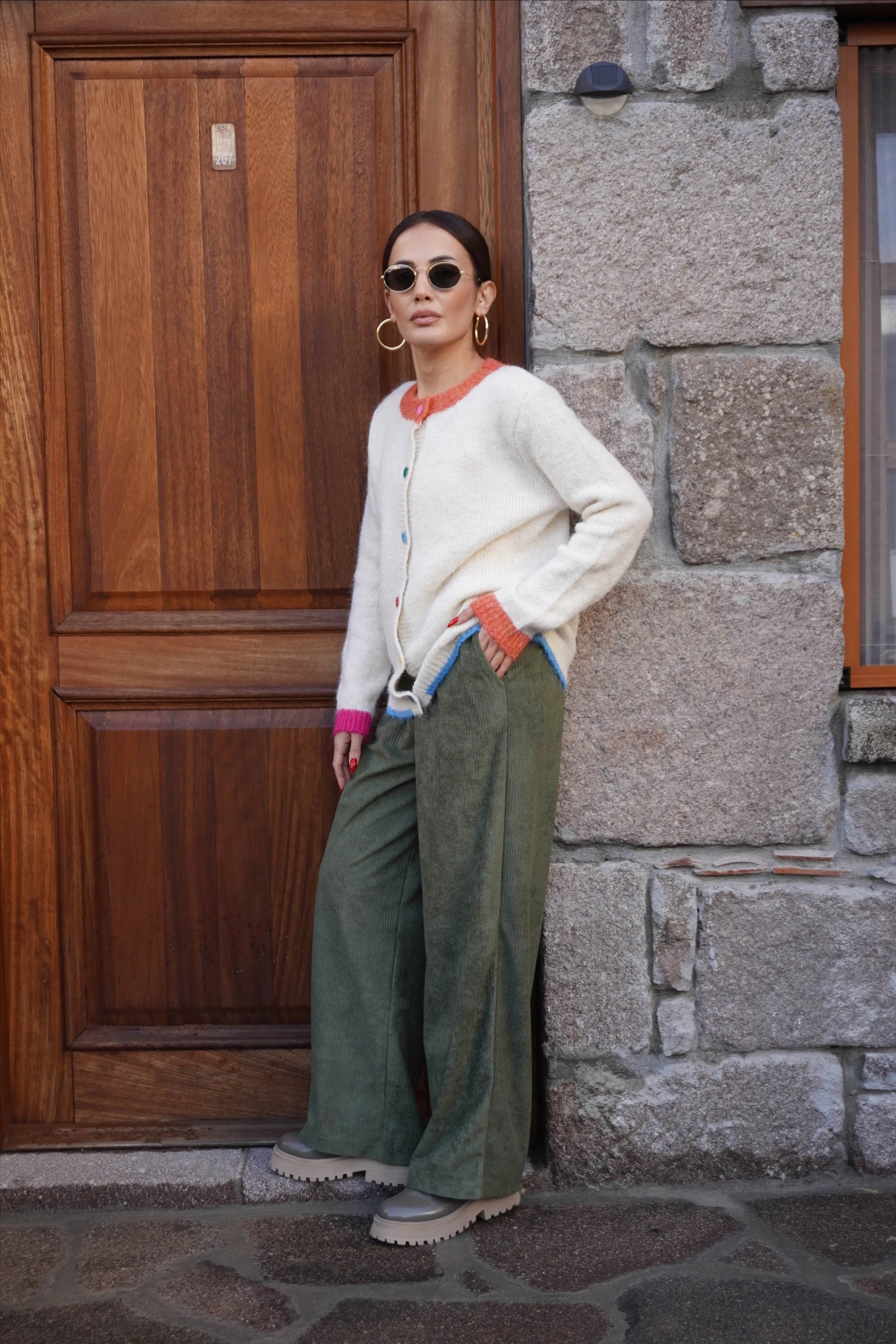 Beli Lastikli Fitilli Haki Kadife Pantolon