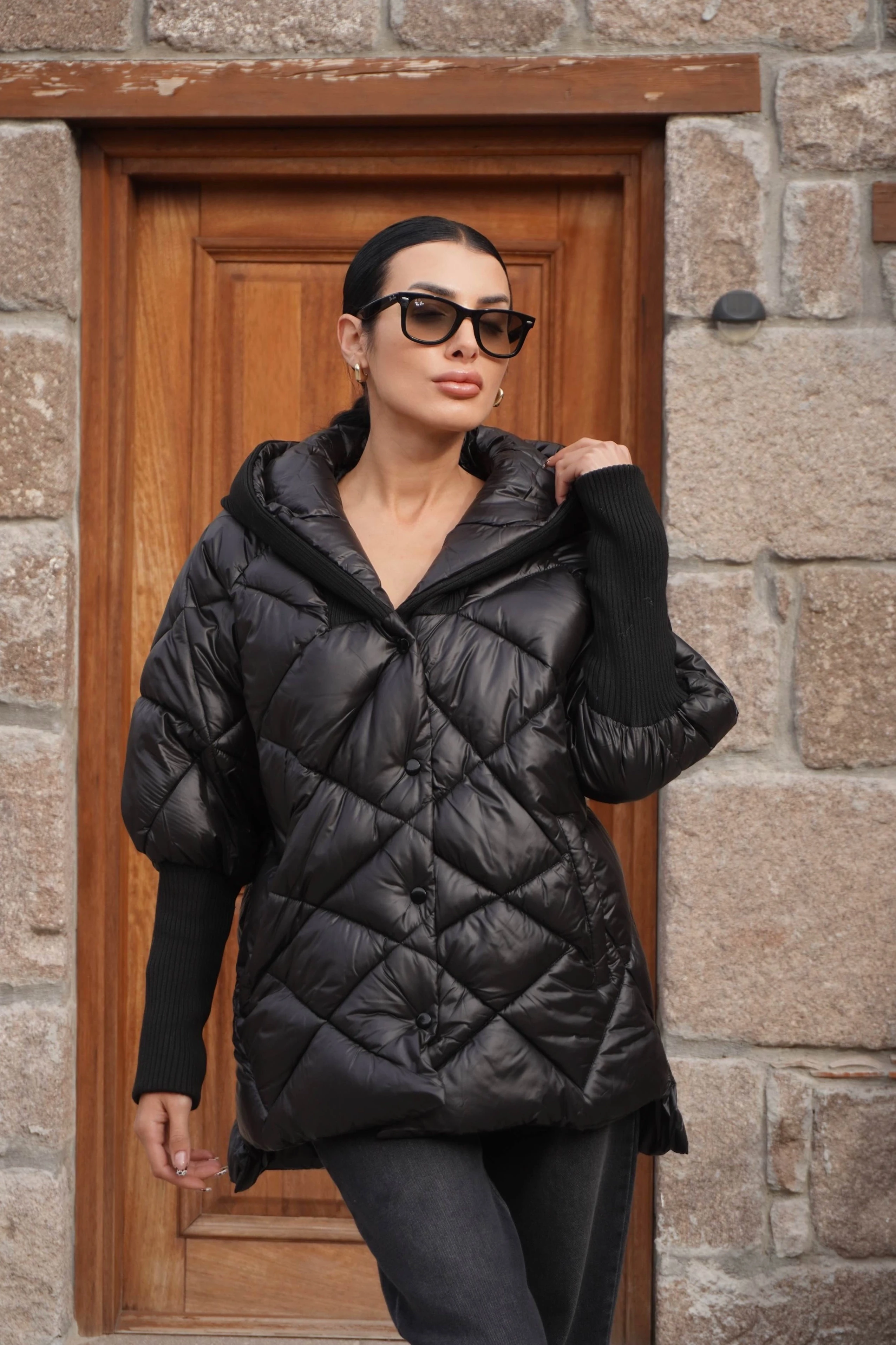 İthal Premium Kapitone Triko Kol Detaylı Siyah Şişme Mont 