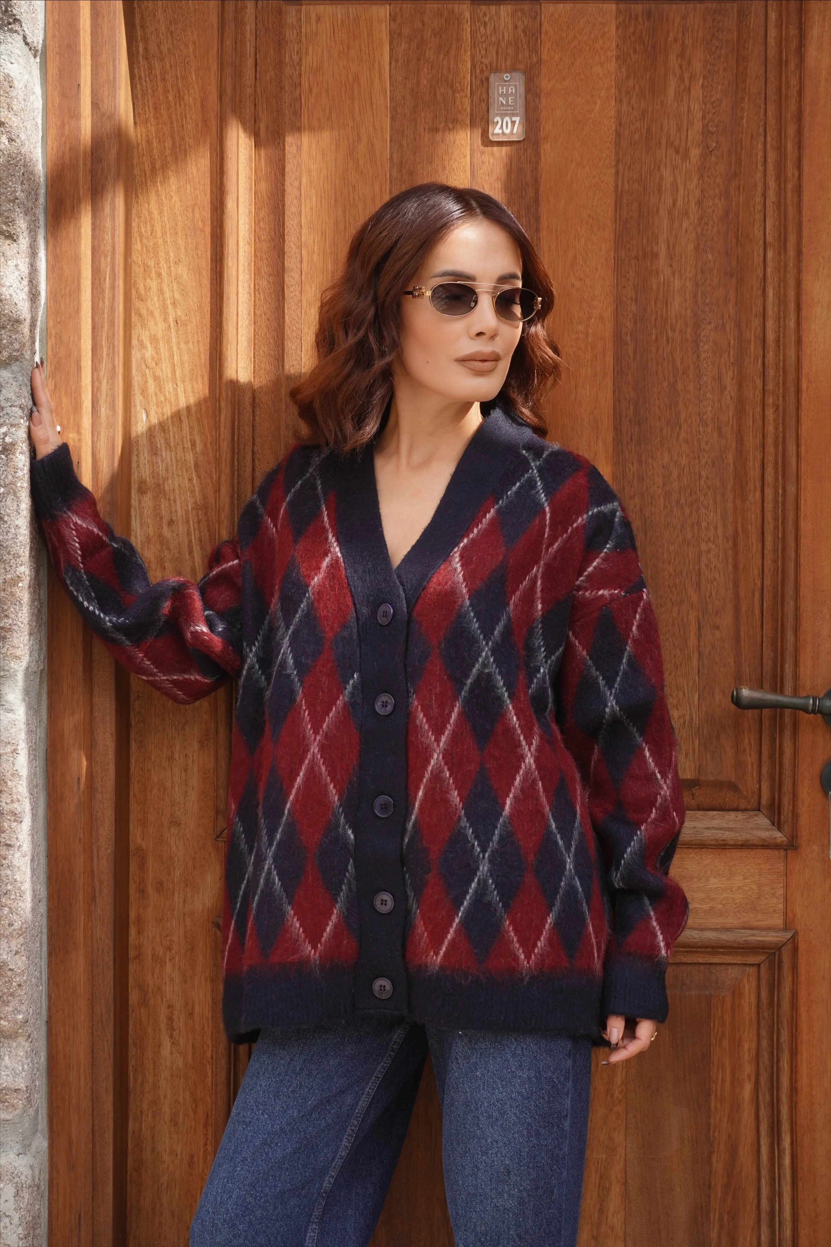 Oversize Standart Beden Baklava Desen Sakallı Hırka