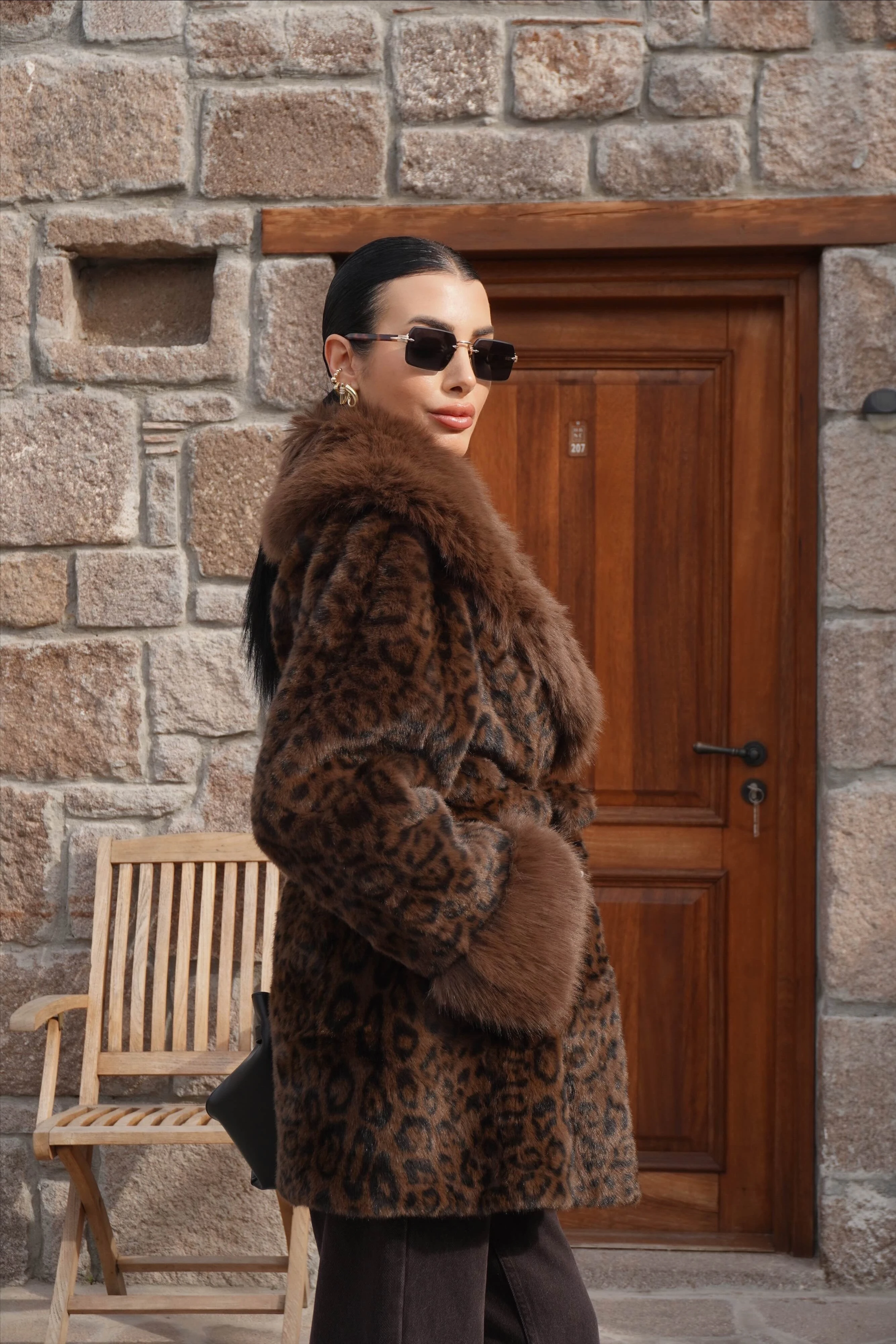 İthal Premium Kürk Yaka Leopar Desenli Peluş Kaban