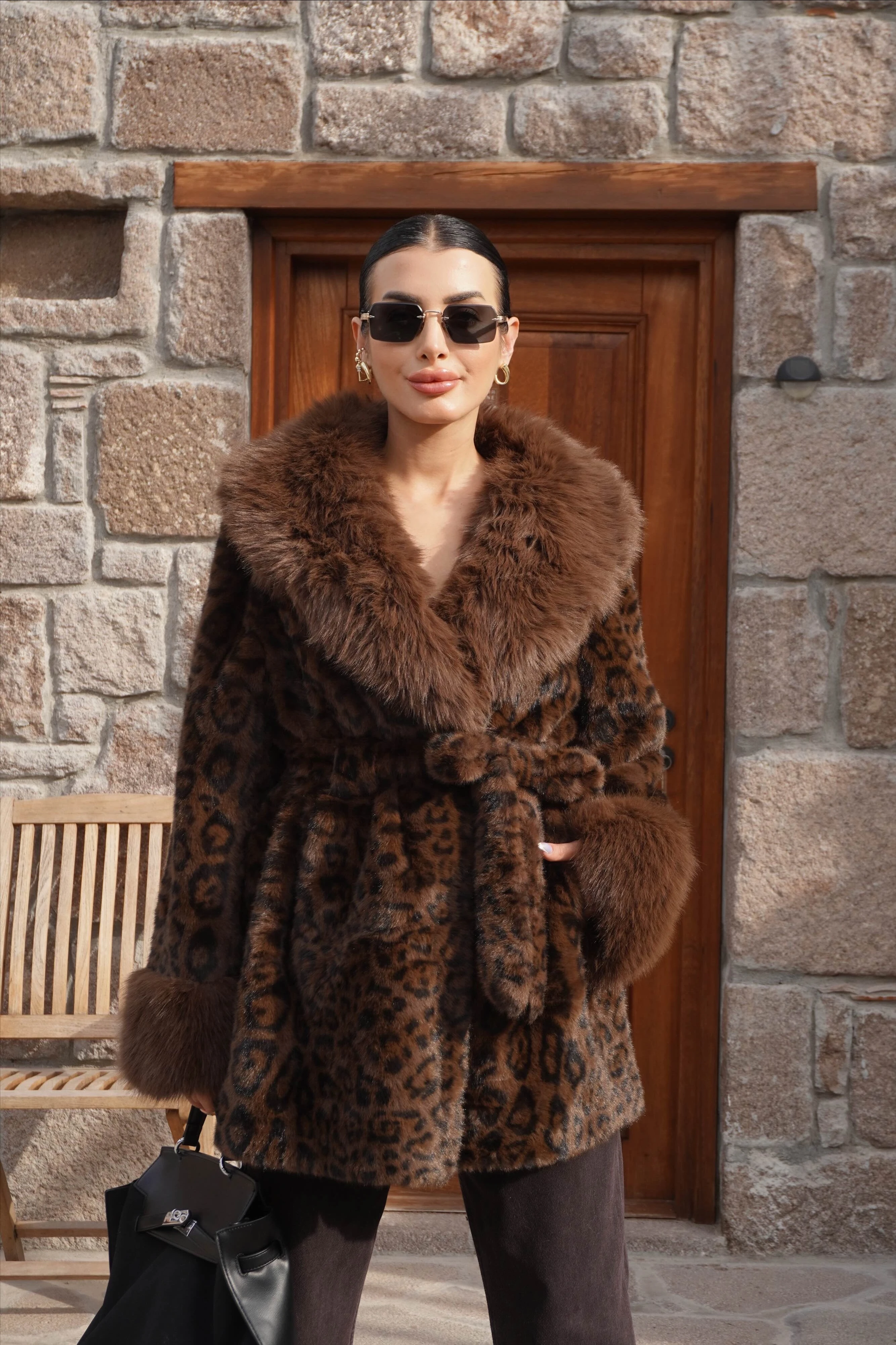 İthal Premium Kürk Yaka Leopar Desenli Peluş Kaban