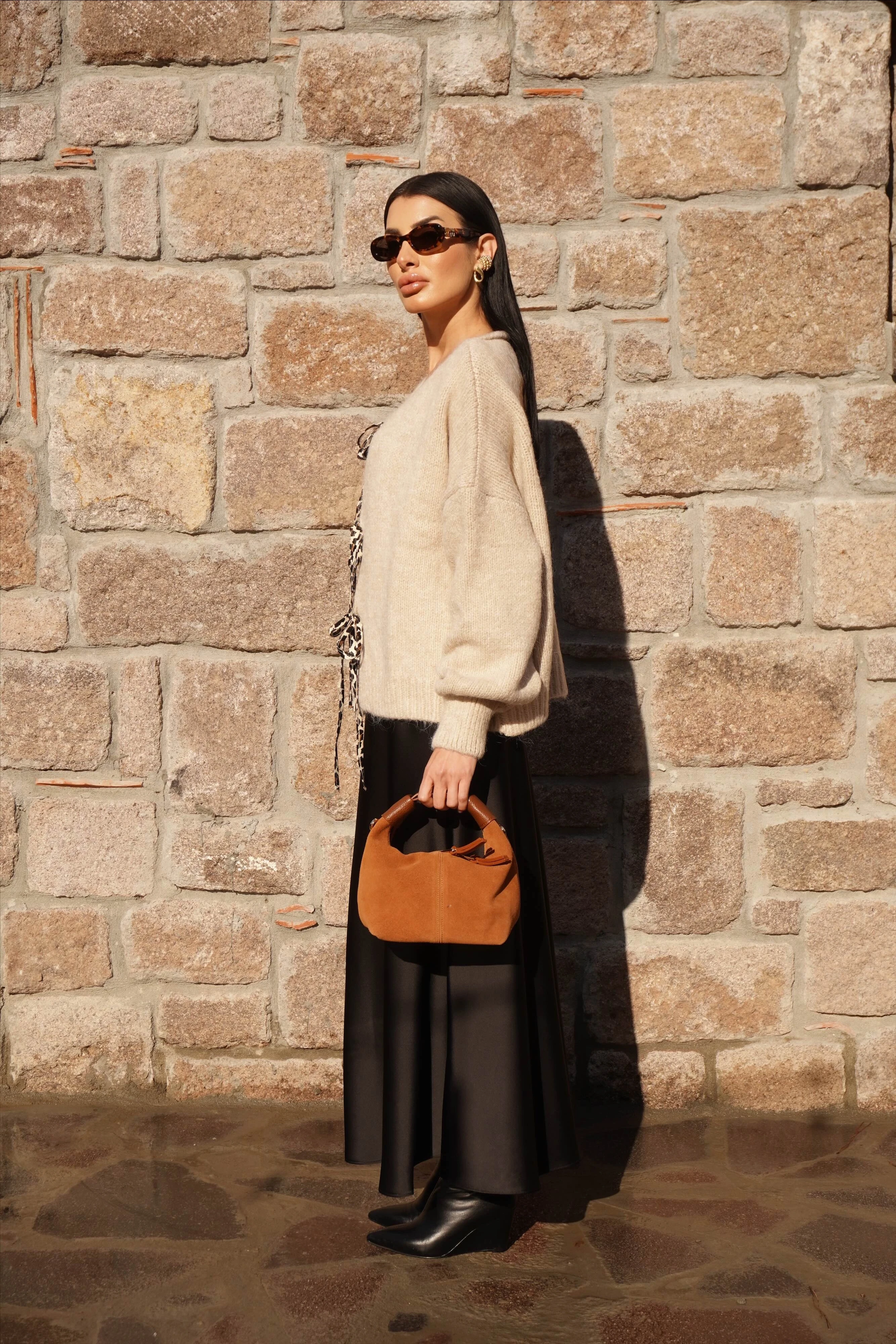 Sırt Leopar Kalpli Bej Bağlamalı Triko Hırka