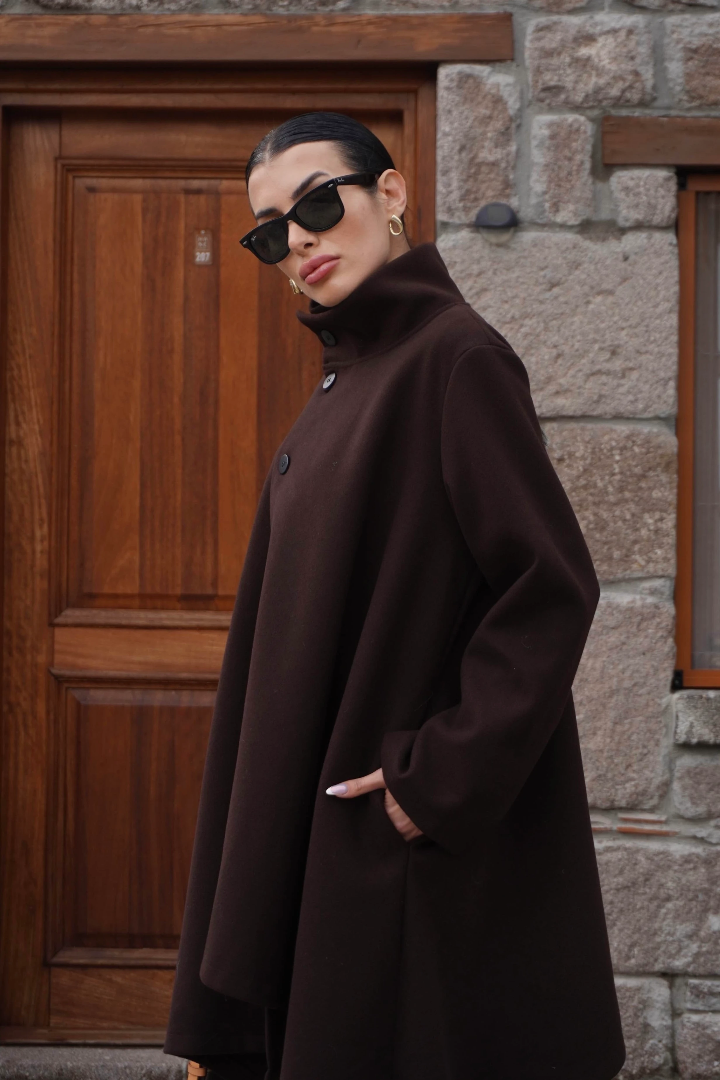 İthal Tasarım Asimetrik Kahve Kaşe Kaban