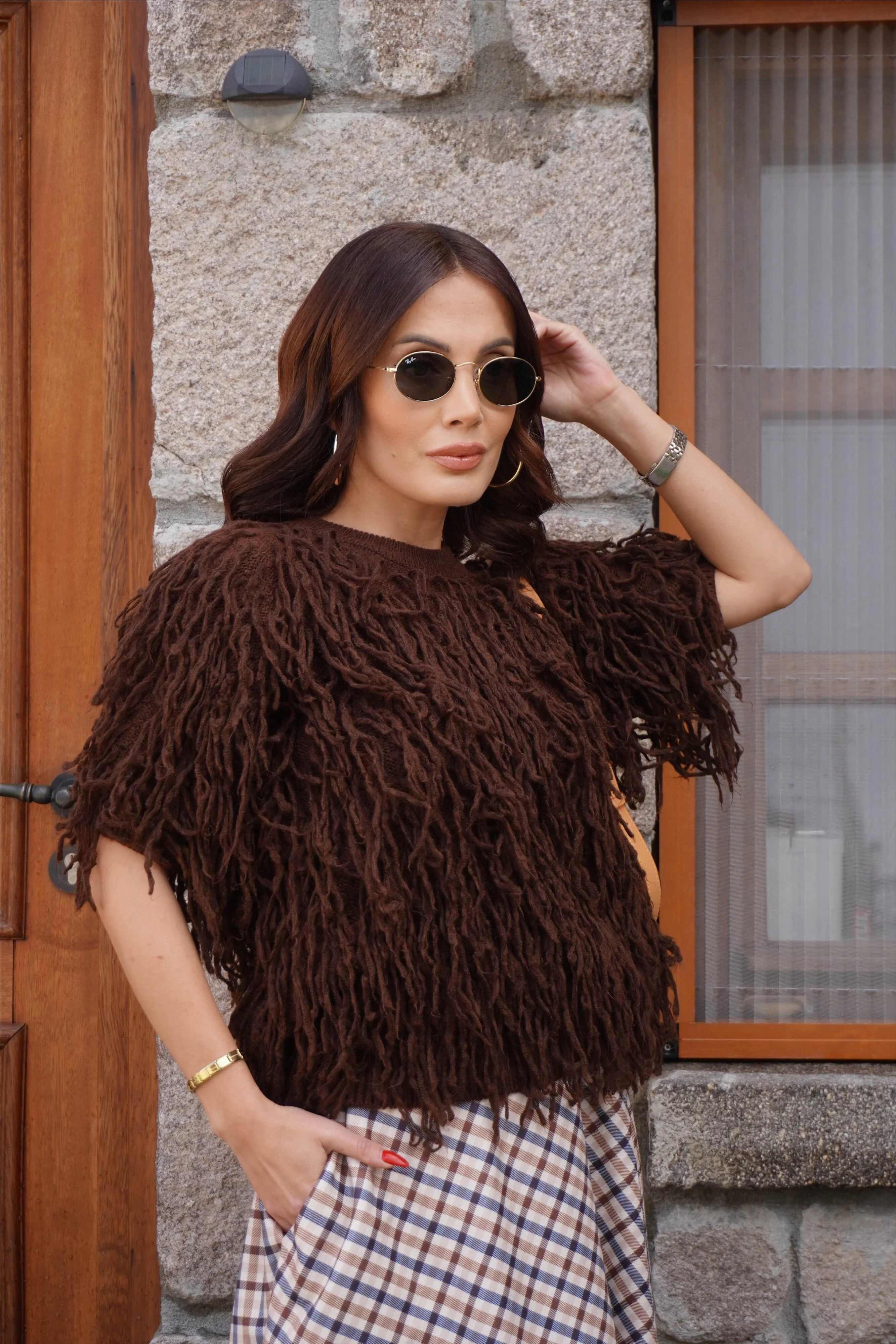 Acı Kahve Püsküllü Triko Kazak 