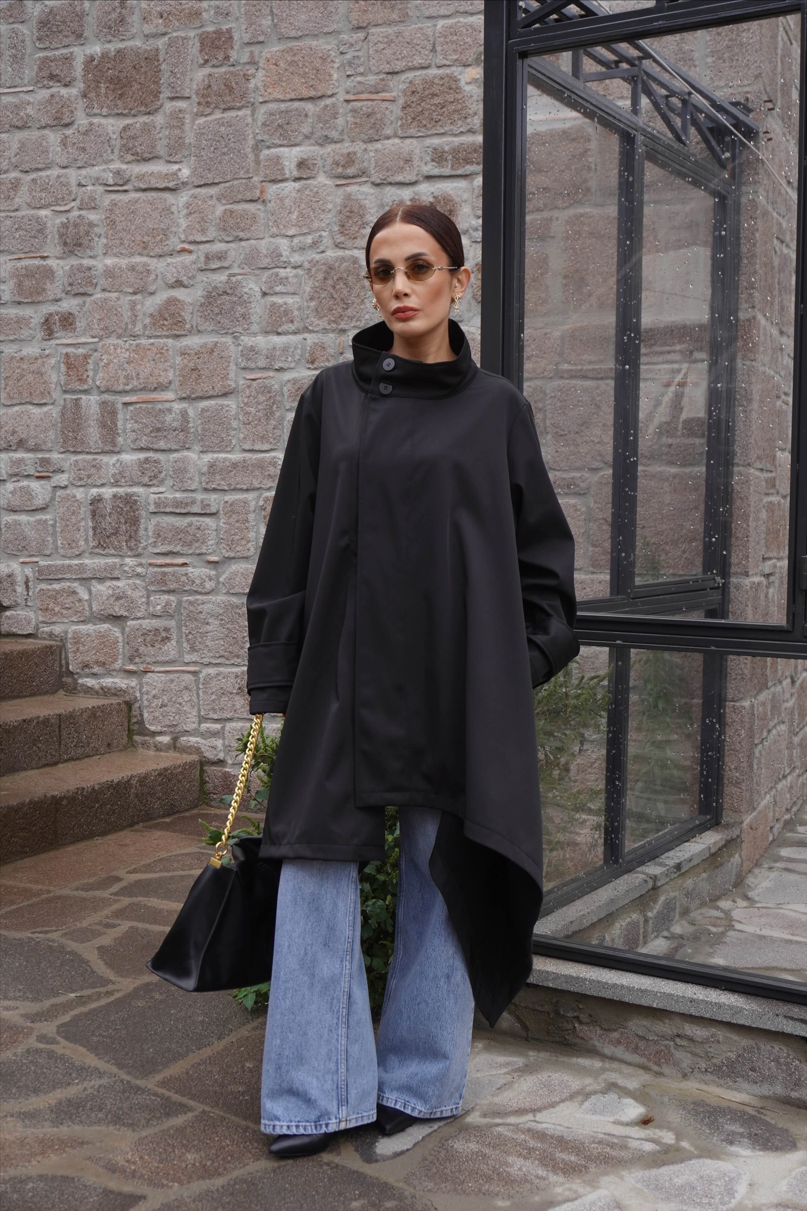 İthal Tasarım Asimetrik Kesim Siyah Trençkot 