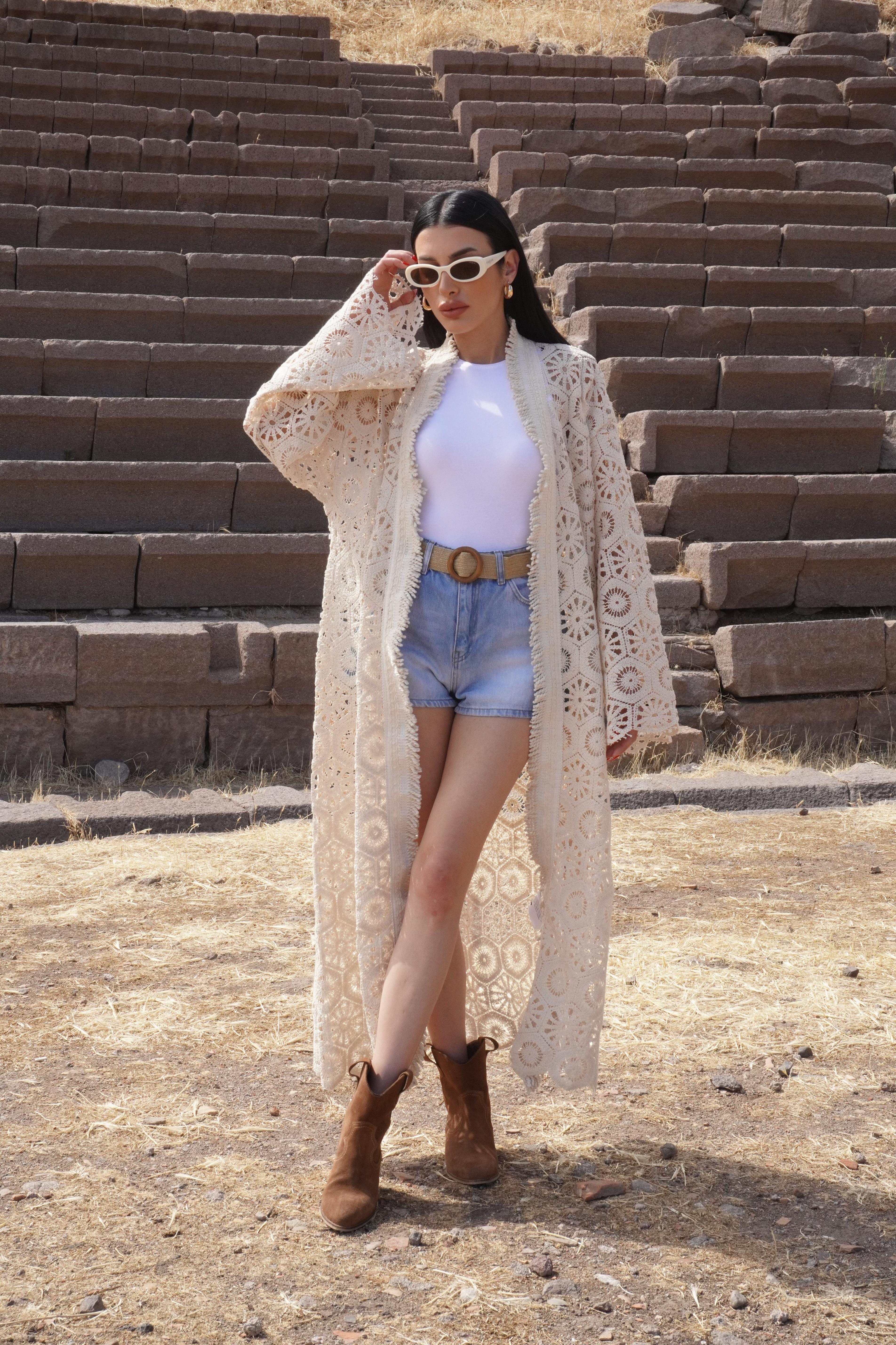 Ekru Etnik Örme Kimono