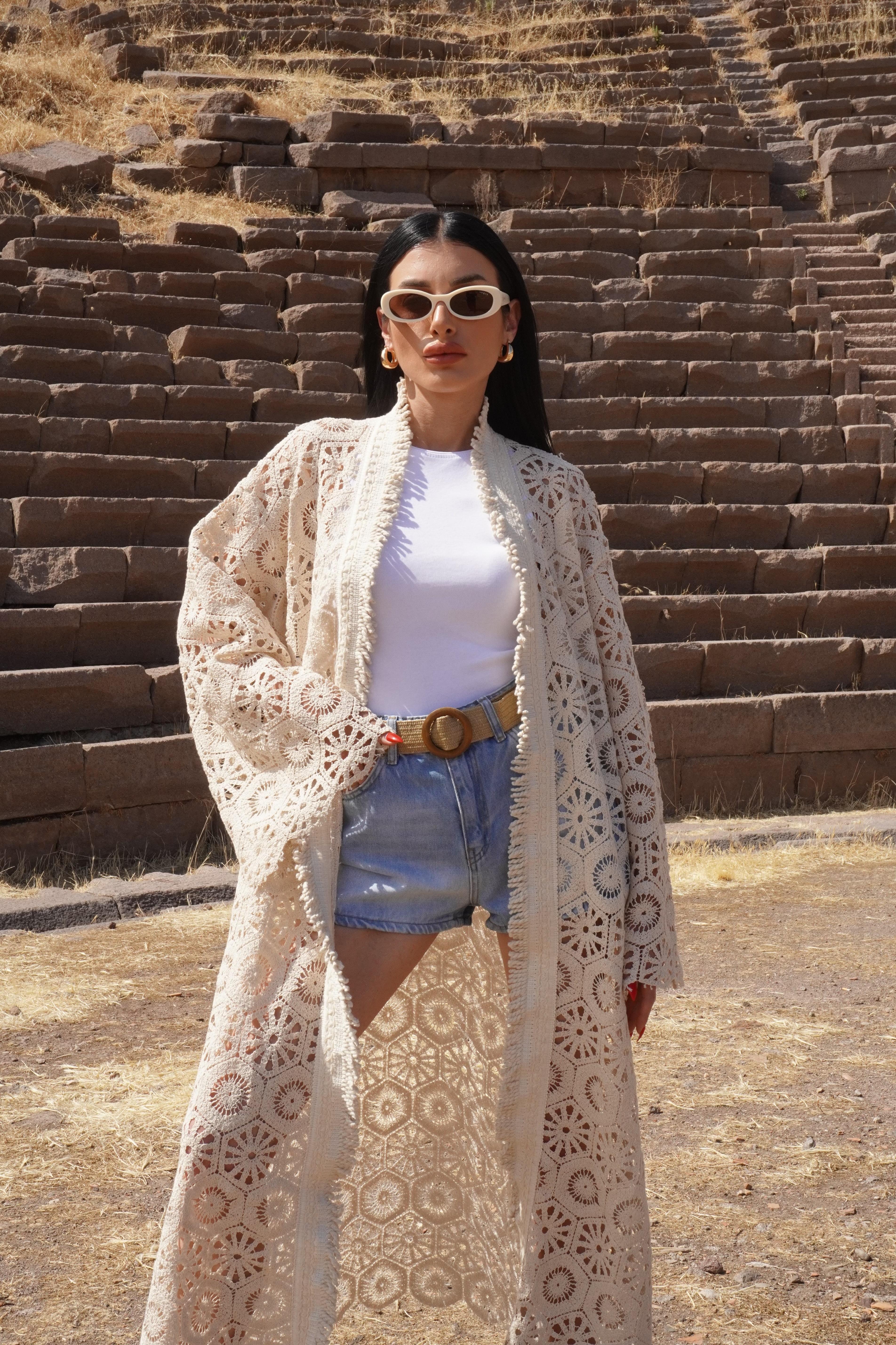 Ekru Etnik Örme Kimono