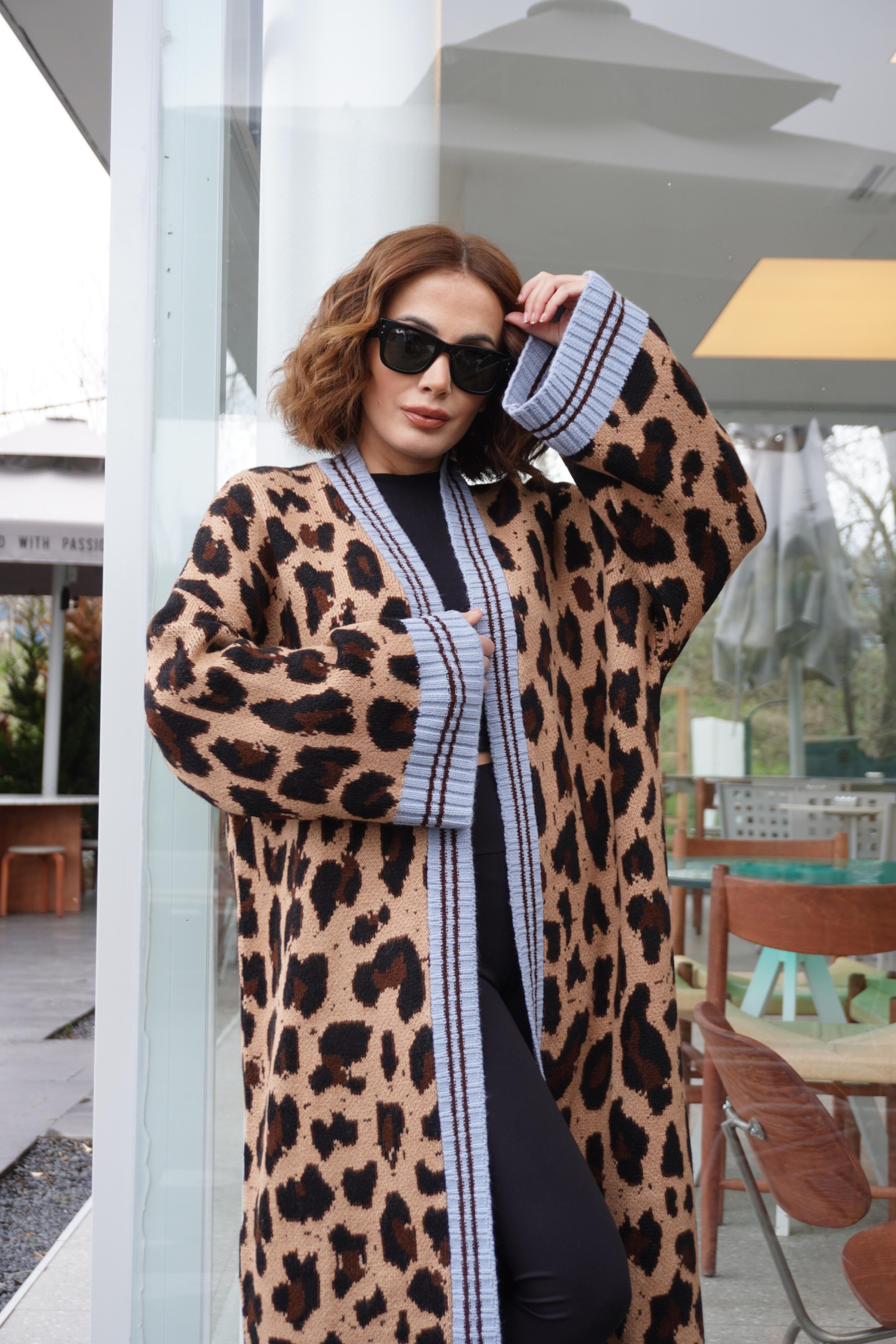 Leopar Desen Tam Boy Bebe Mavi Şeritli Hırka