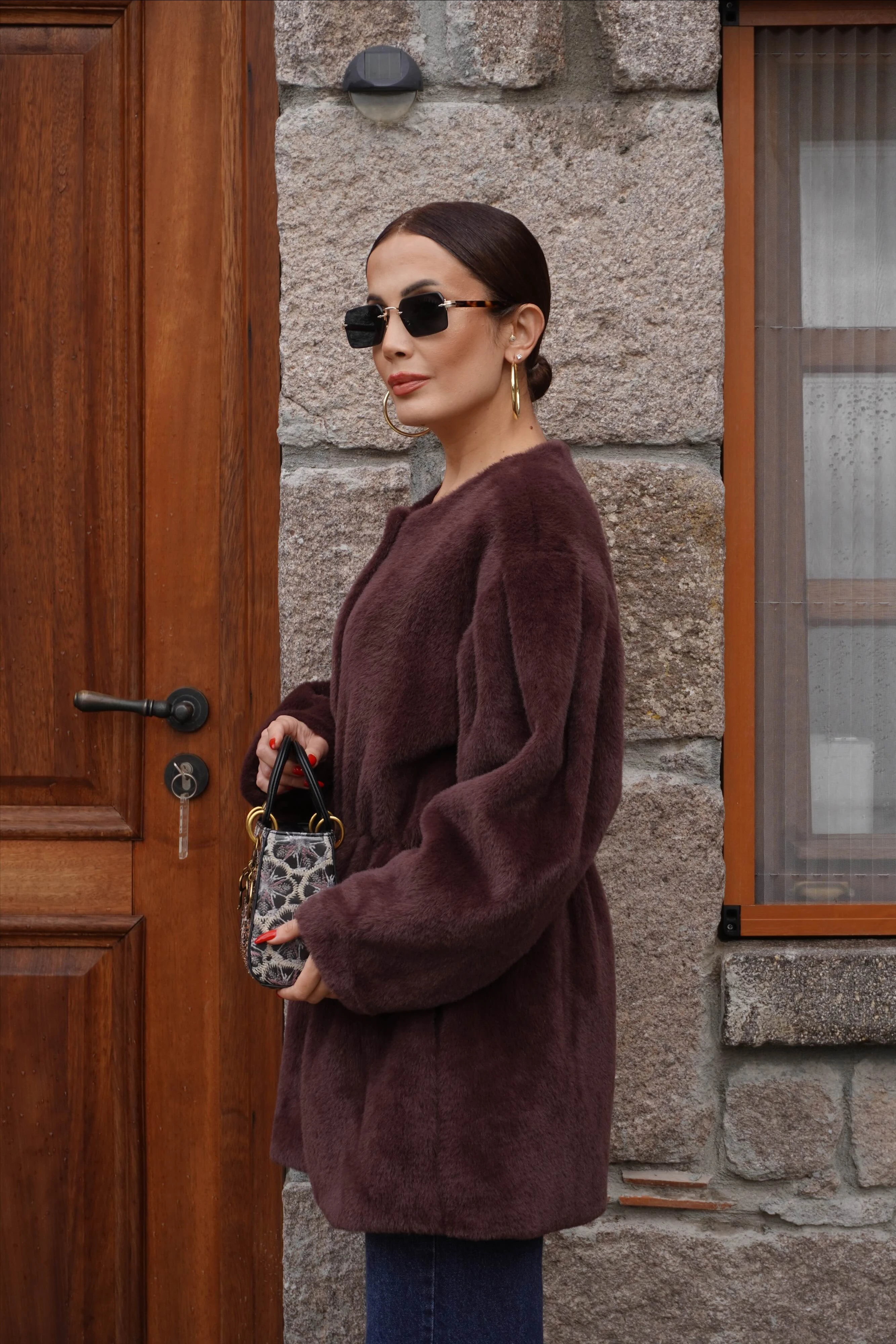 Gold Düğme Detaylı Bel Oturtmalı Kürklü Mini Kahve Kaban 