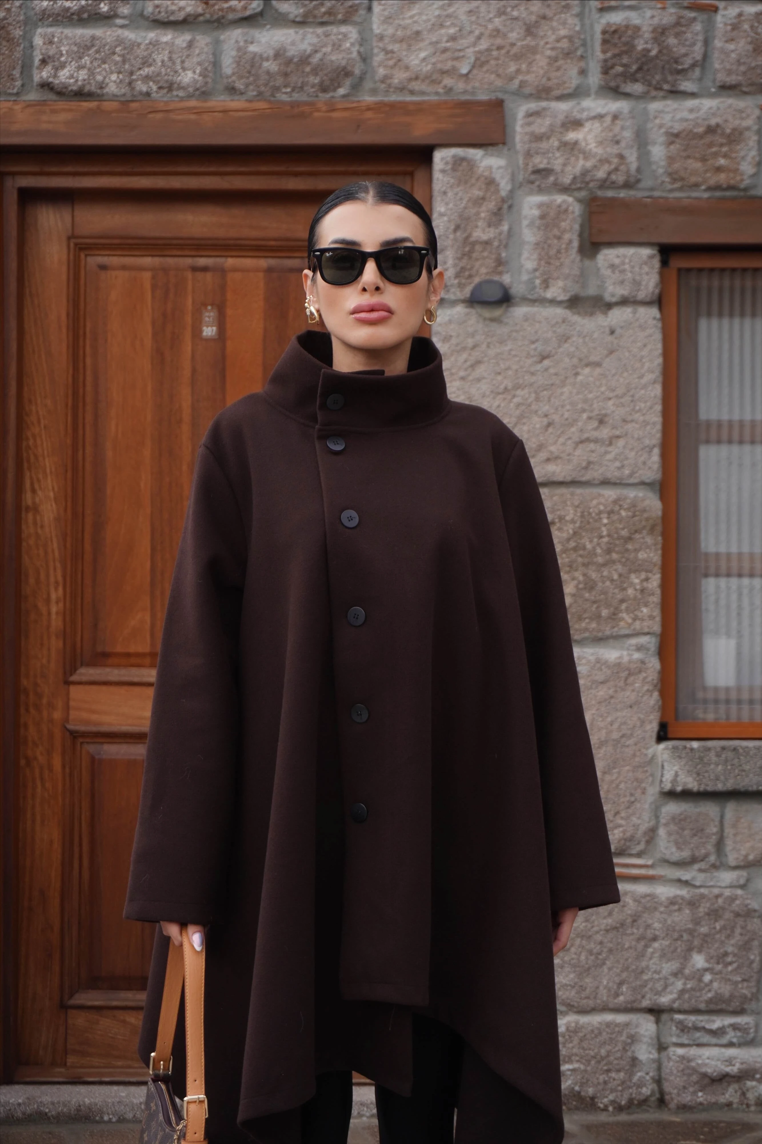 İthal Tasarım Asimetrik Kahve Kaşe Kaban