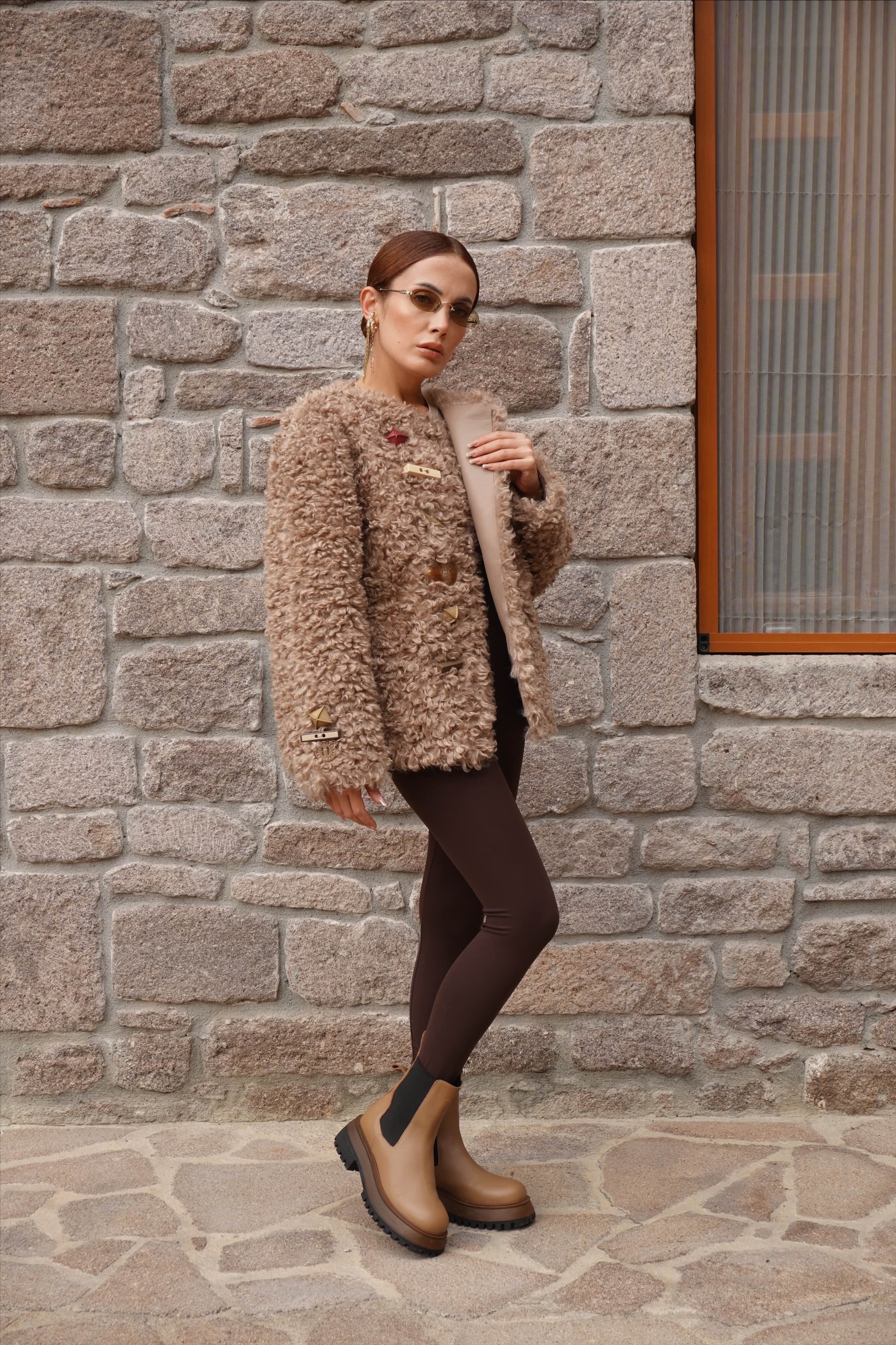 İthal Tasarım Premium Düğme Detaylı Camel Kürk 
