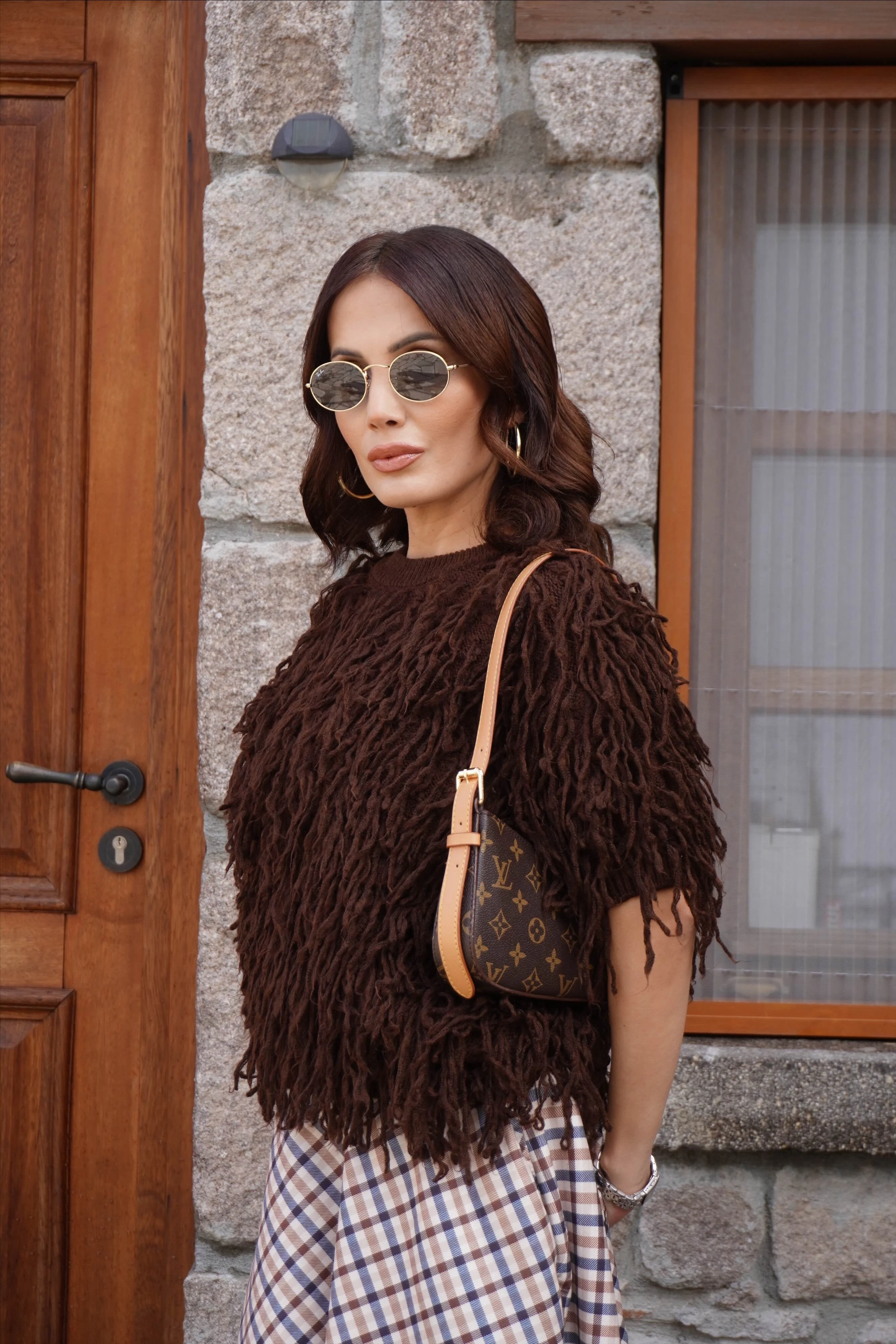 Acı Kahve Püsküllü Triko Kazak 