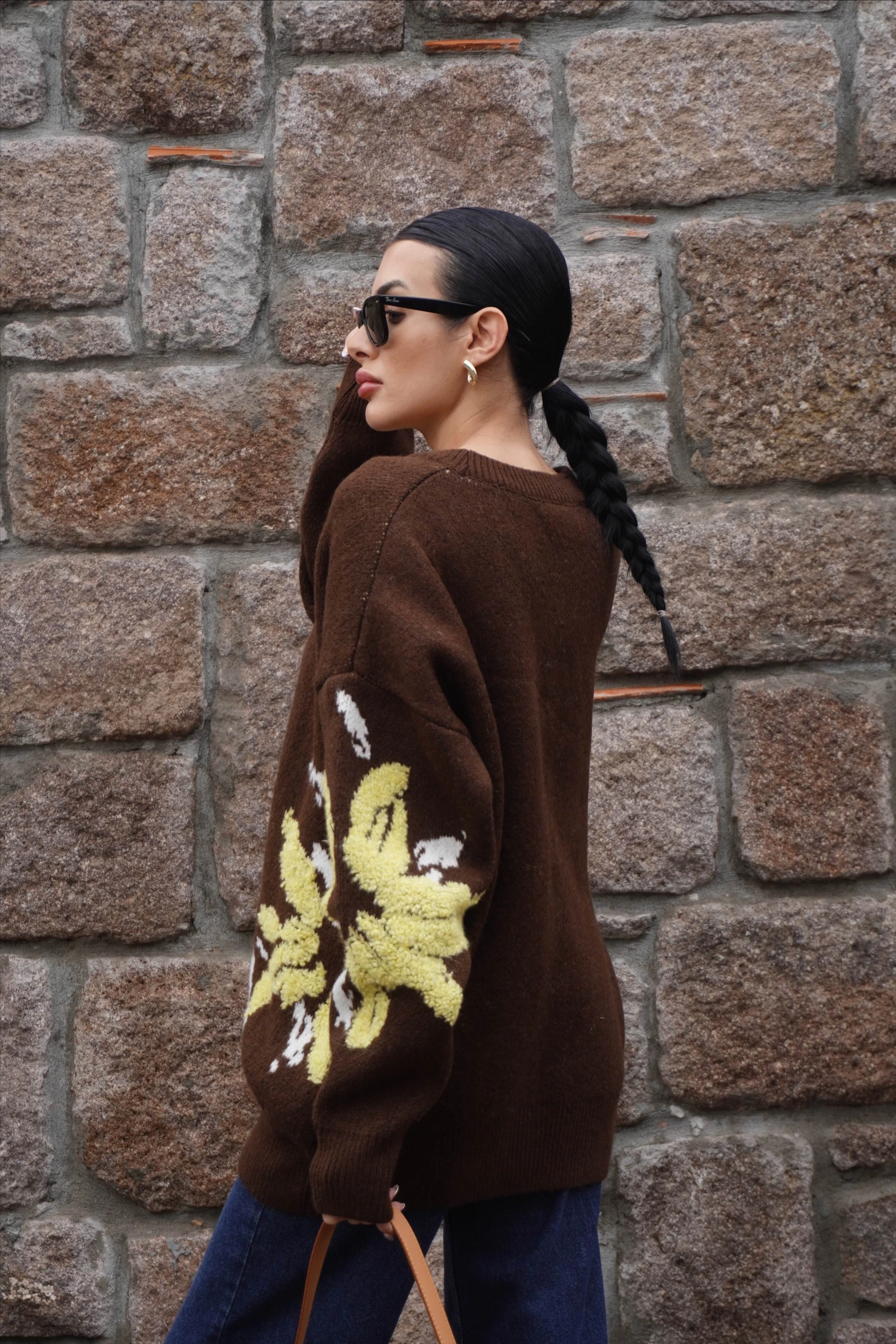 Çiçek Desenli Acı Kahve Kazak 