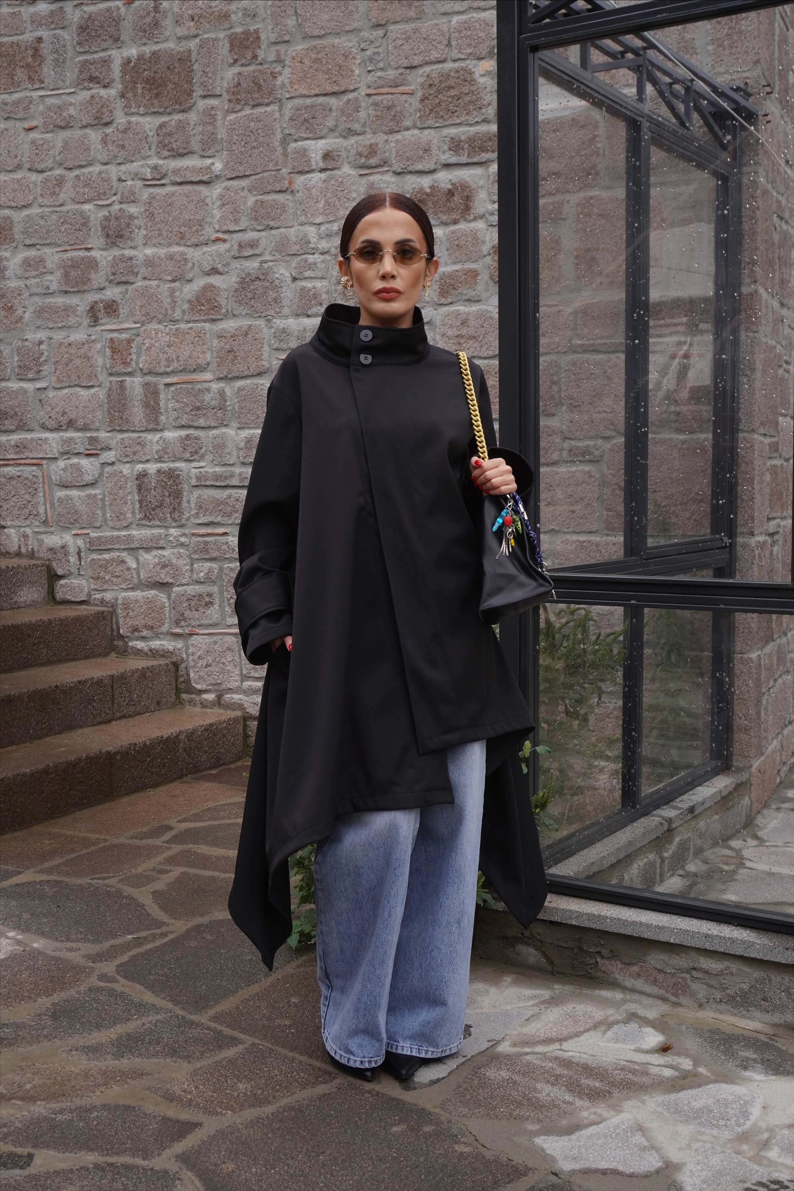 İthal Tasarım Asimetrik Kesim Siyah Trençkot 