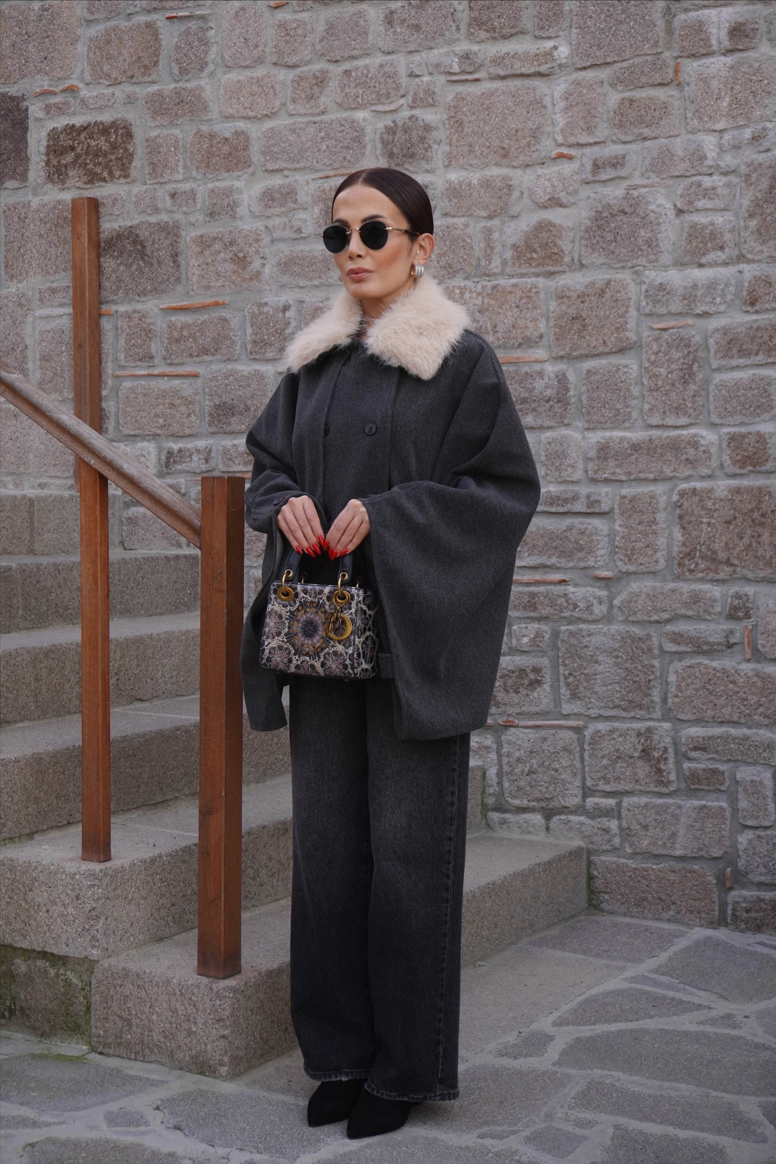 Portatif Kürk Yaka Kaşe Gri Panço