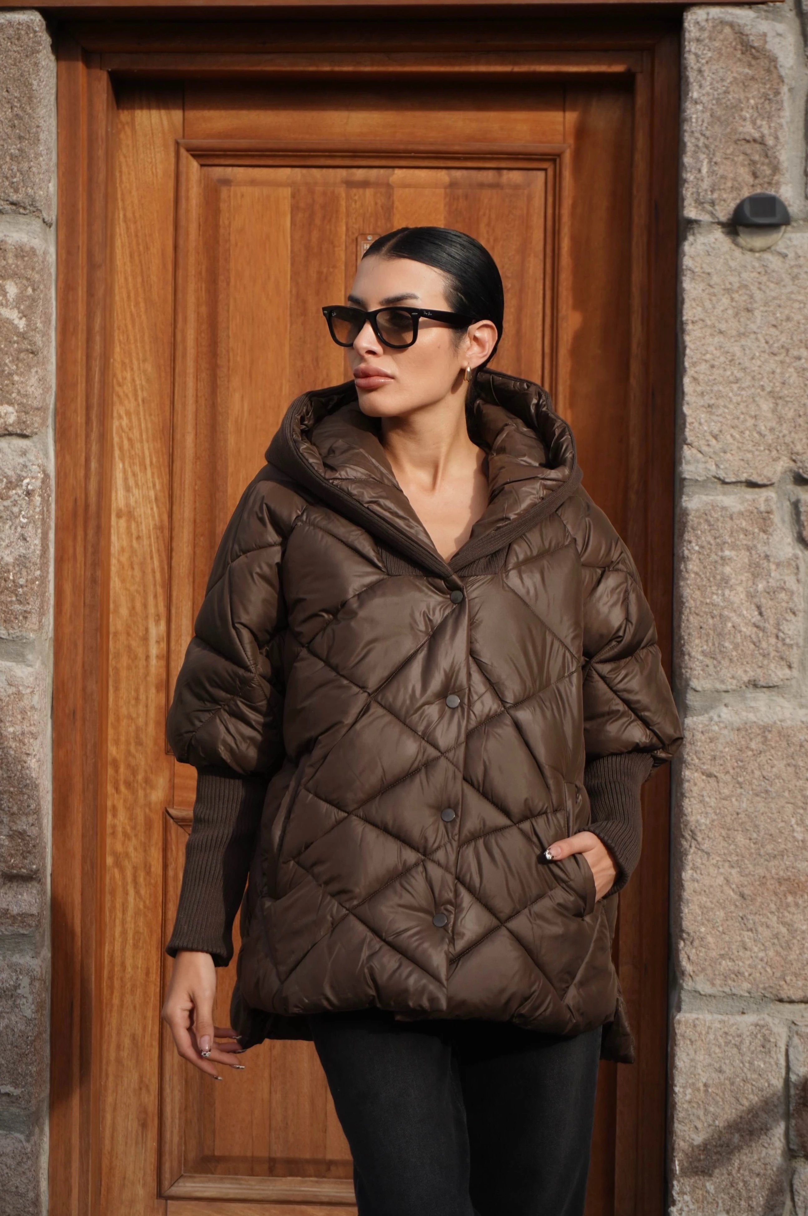 İthal Premium Kapitone Triko Kol Detaylı Kahverengi Şişme Mont 