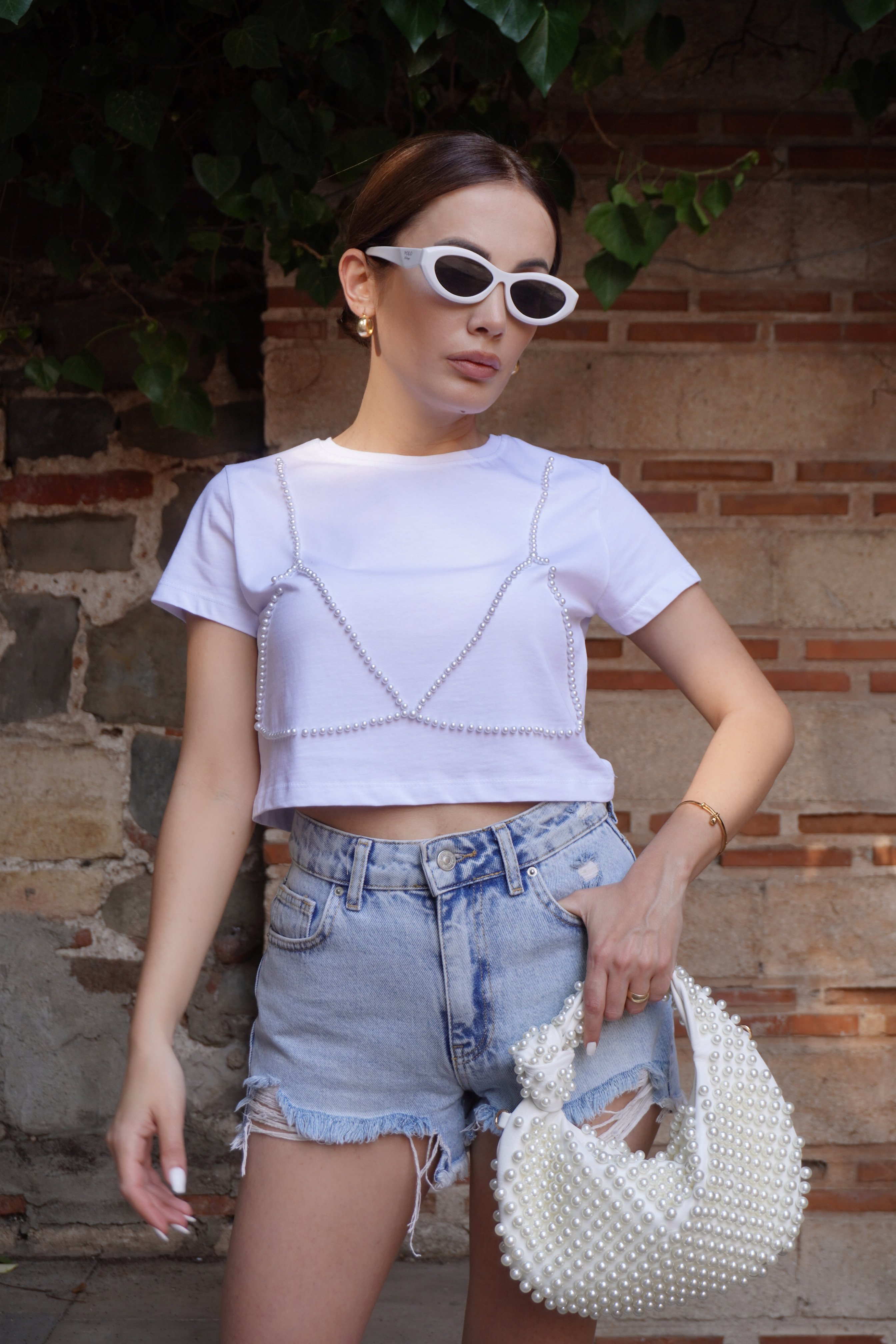 İnci Detaylı Crop T-Shirt