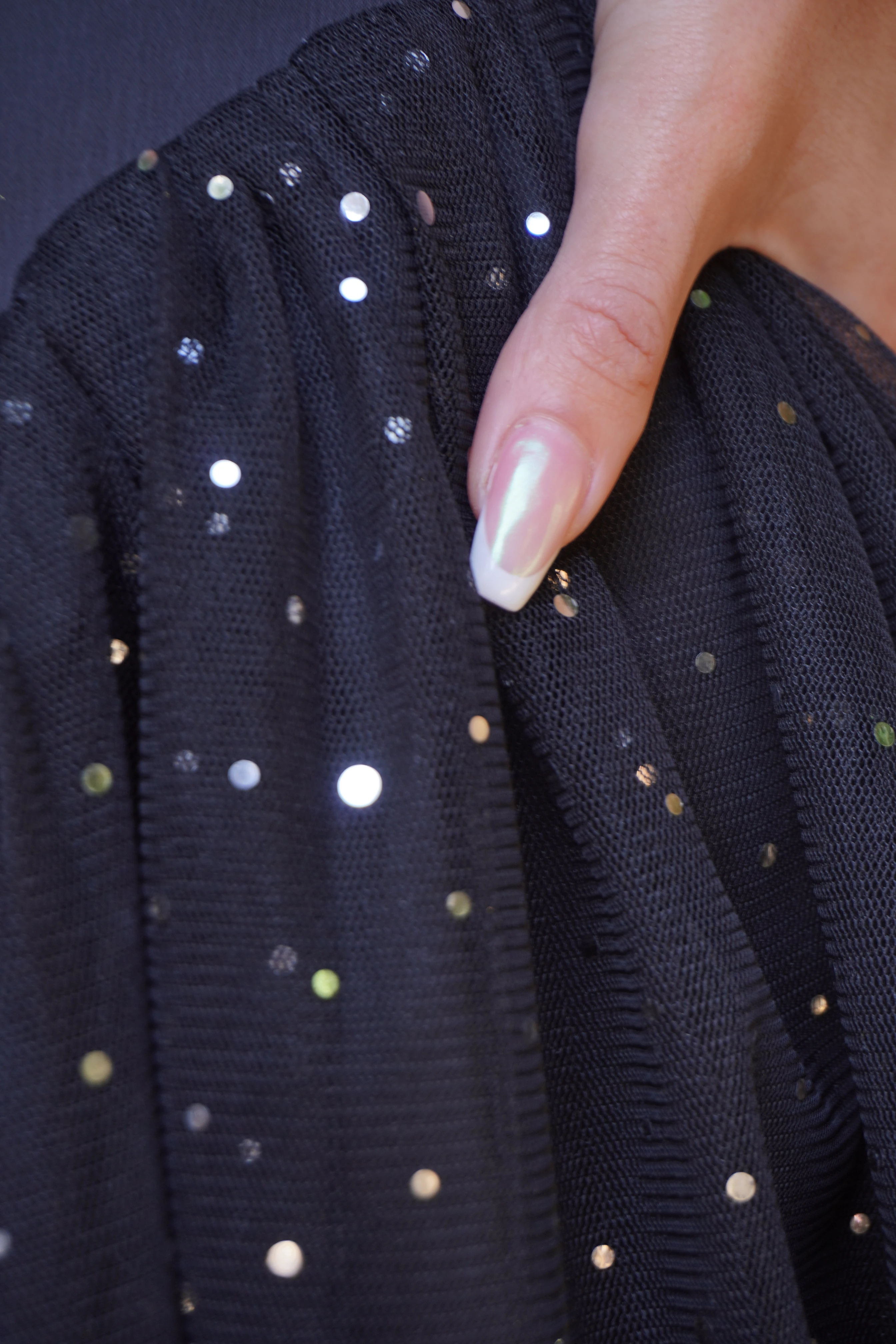 Kalp yaka saten gövde tül etek mini elbise