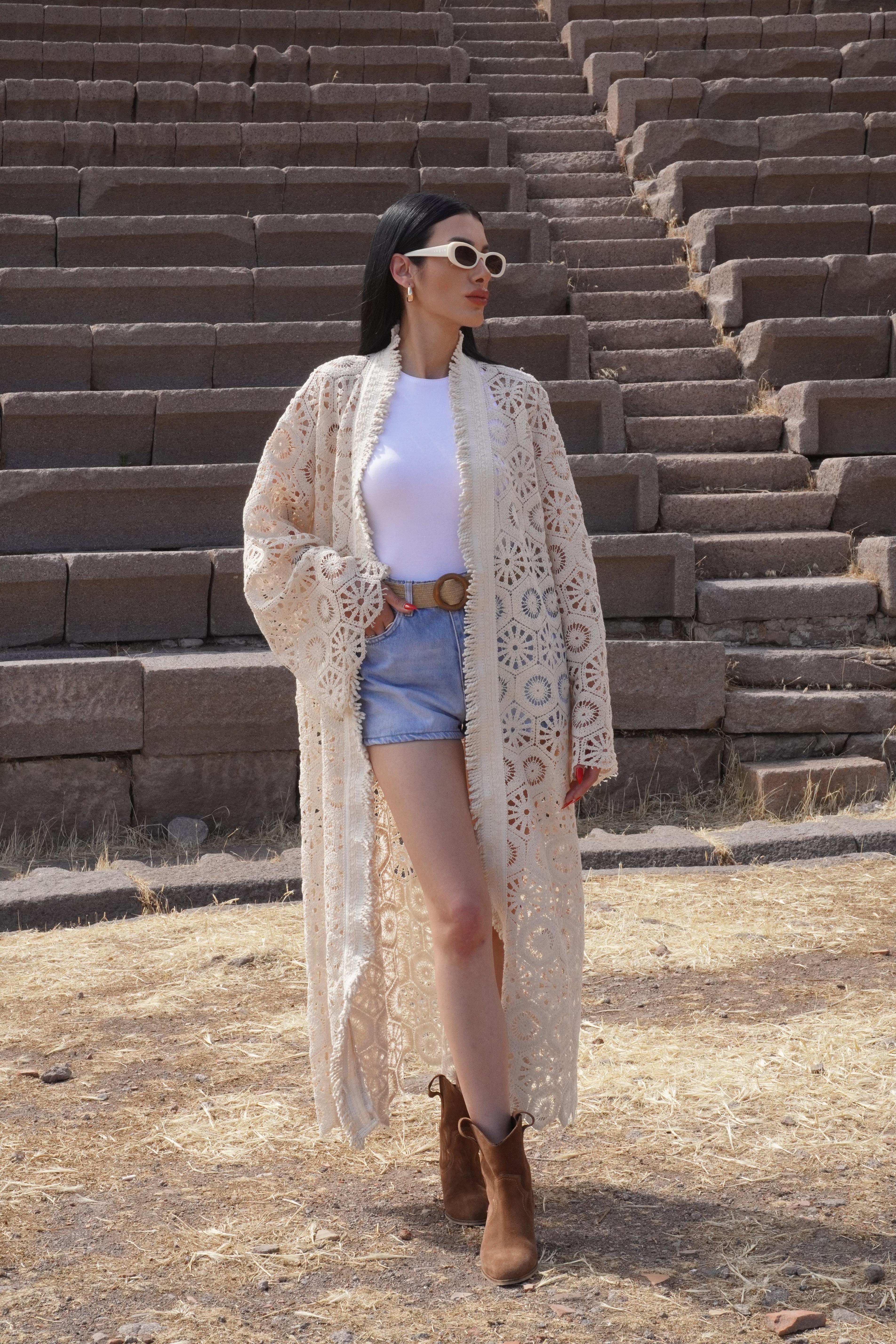 Ekru Etnik Örme Kimono