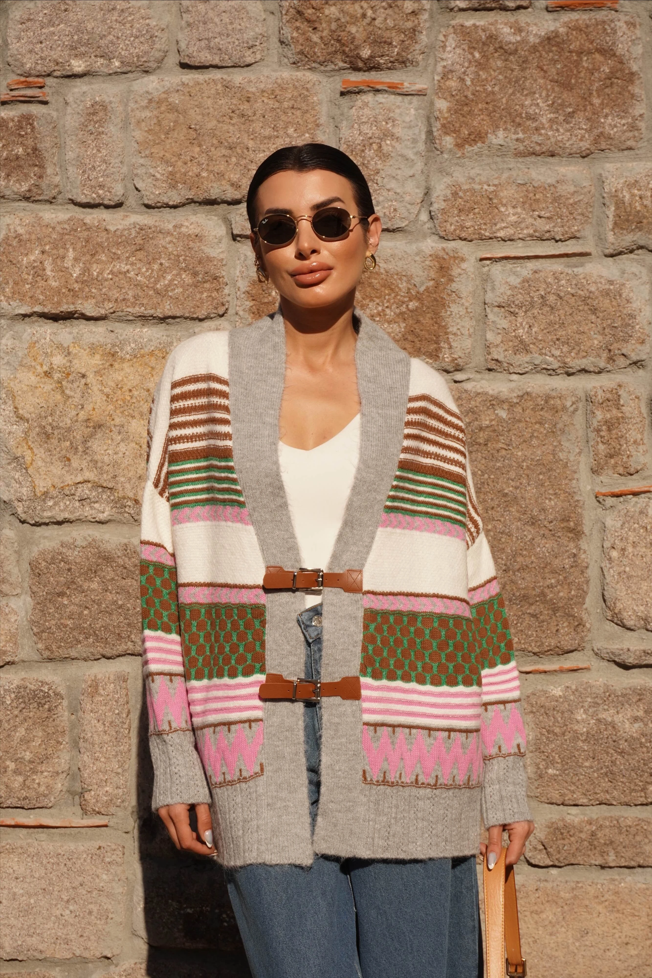 Kemer Detaylı Oversize Gri-Ekru Hırka