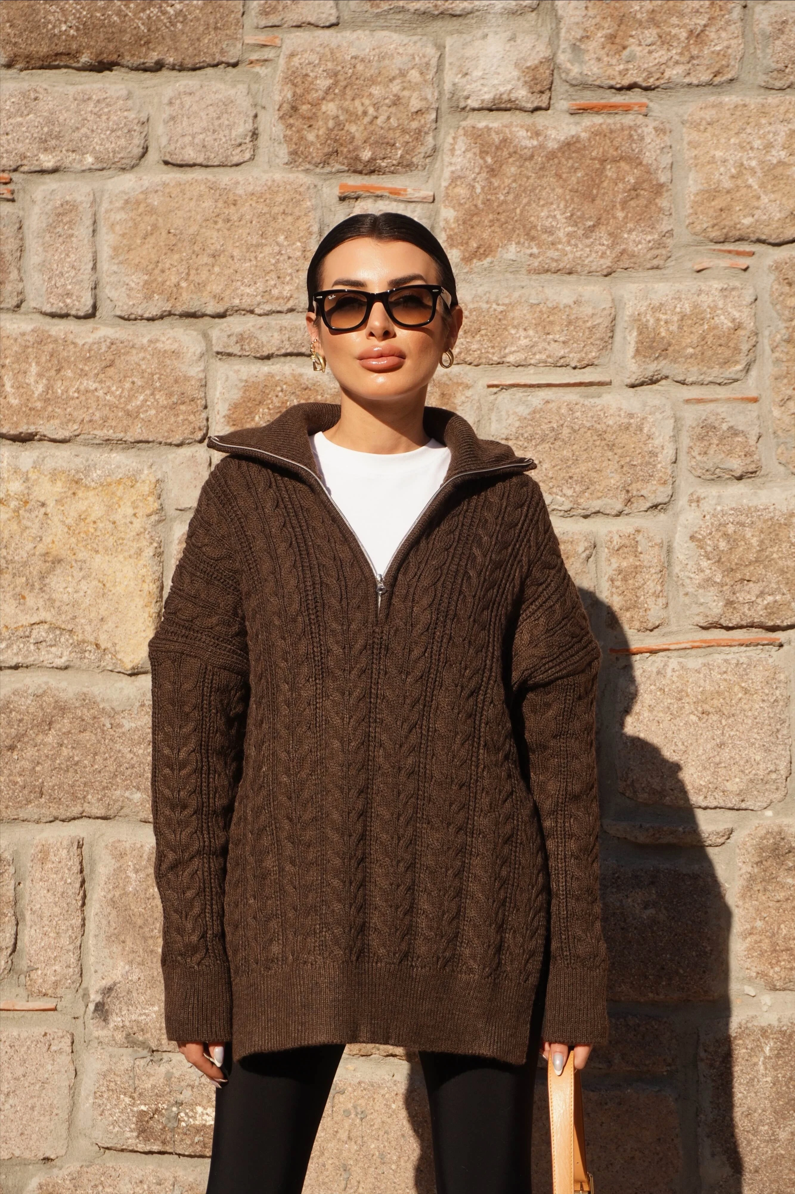 Yırtmaç Detaylı Saç Örgü Triko Kazak