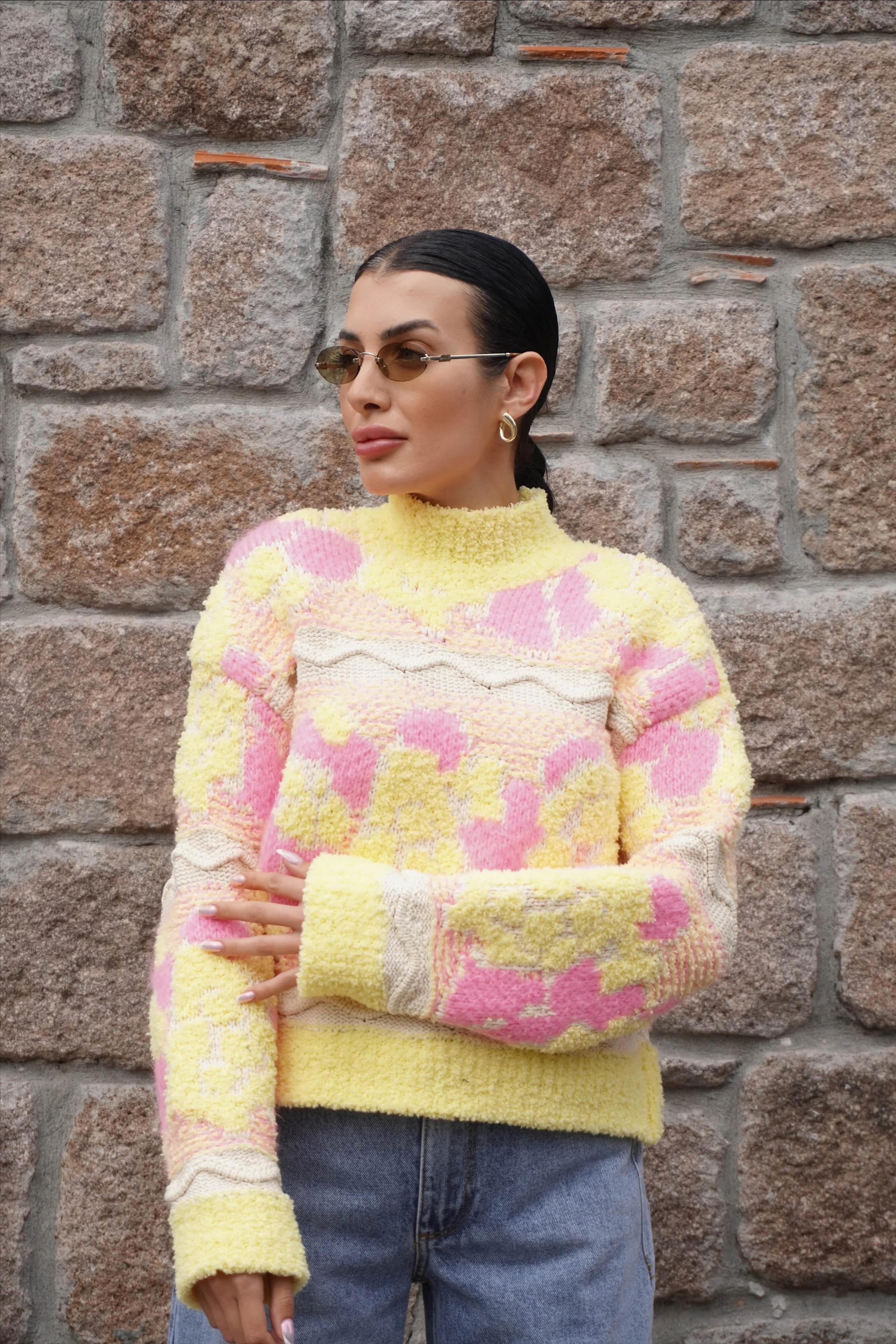 Triko Halı Örgü Çok Renkli Kazak 