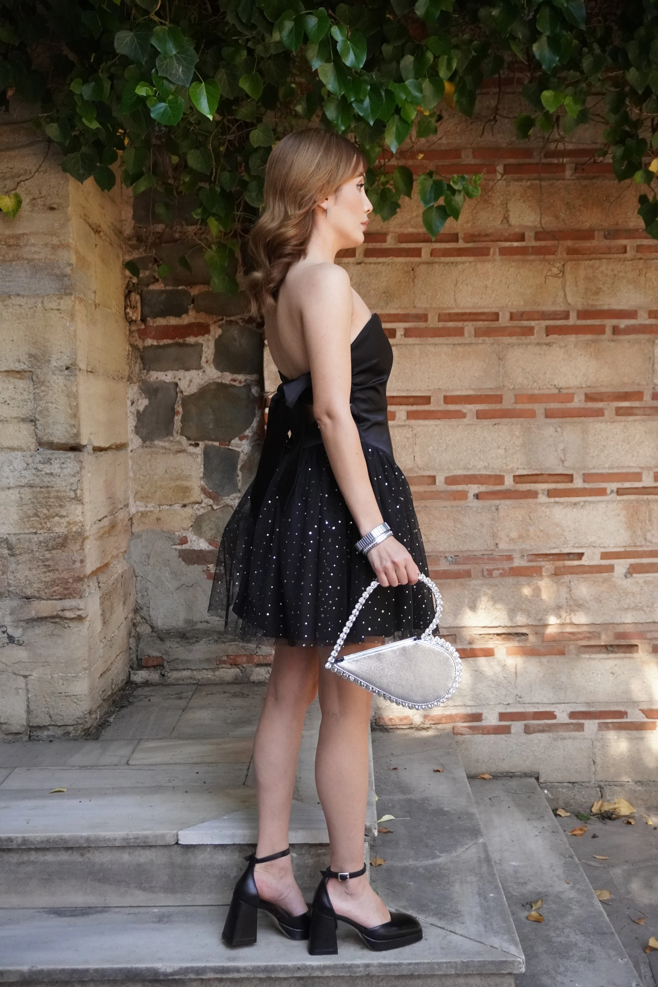 Kalp yaka saten gövde tül etek mini elbise