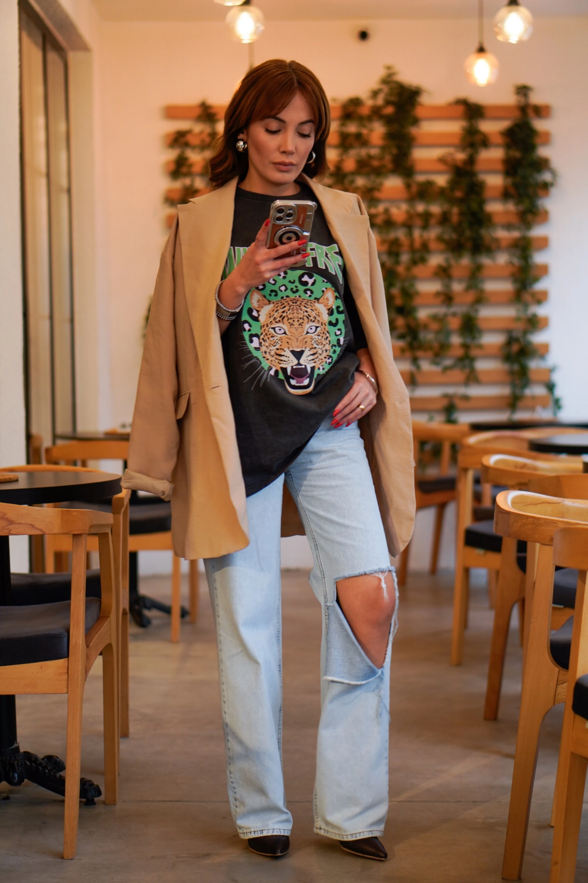 Muadil Diz Yırtık Yüksek Bel Jean