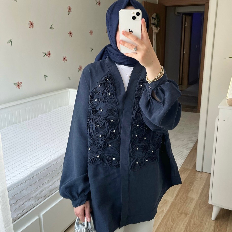 İşlemeli Taşlı Kimono