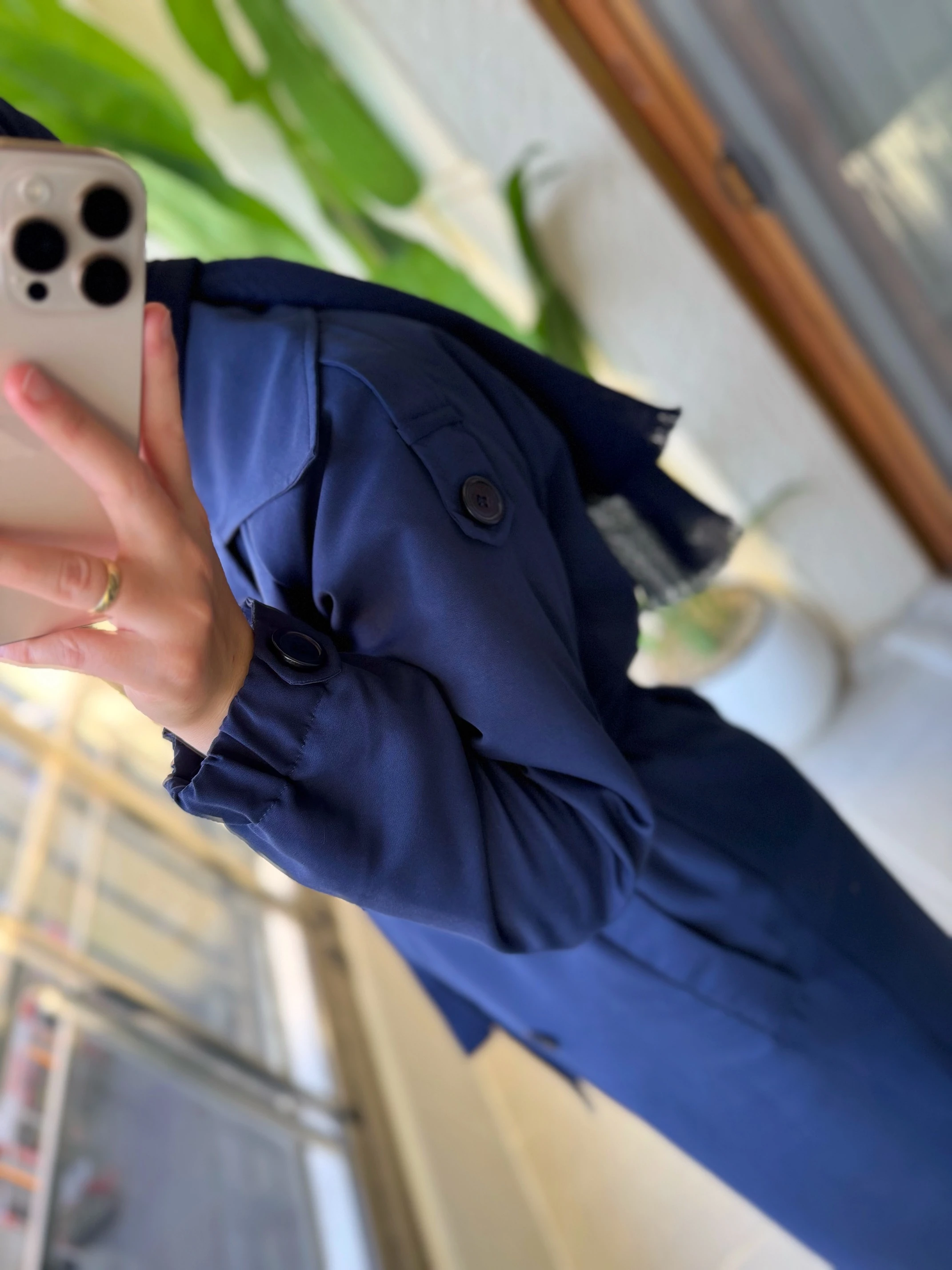 Jesica Lacivert Trençkot