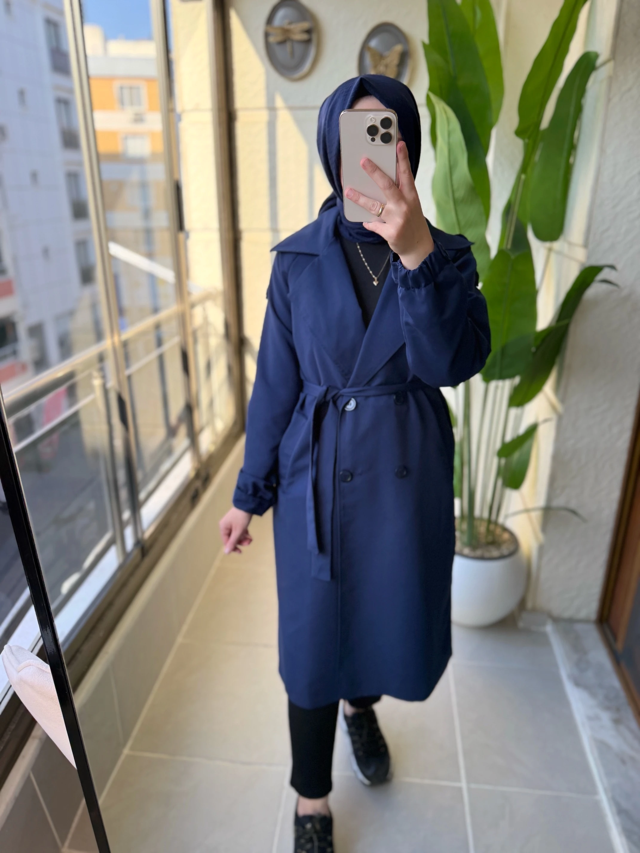 Jesica Lacivert Trençkot